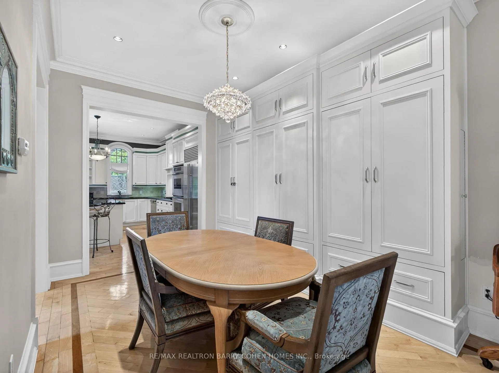 Photo 4 of 36 Esgore Drive, Toronto, Bedford Park-Nortown — HOMEH