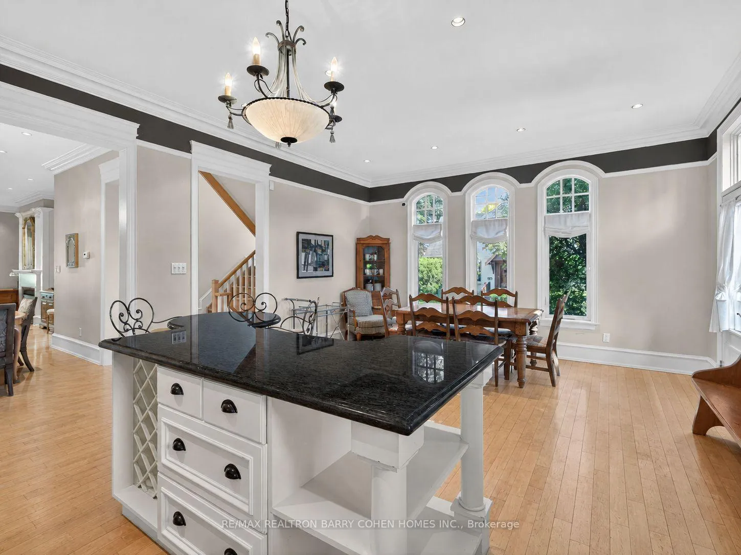 Photo 7 of 36 Esgore Drive, Toronto, Bedford Park-Nortown — HOMEH