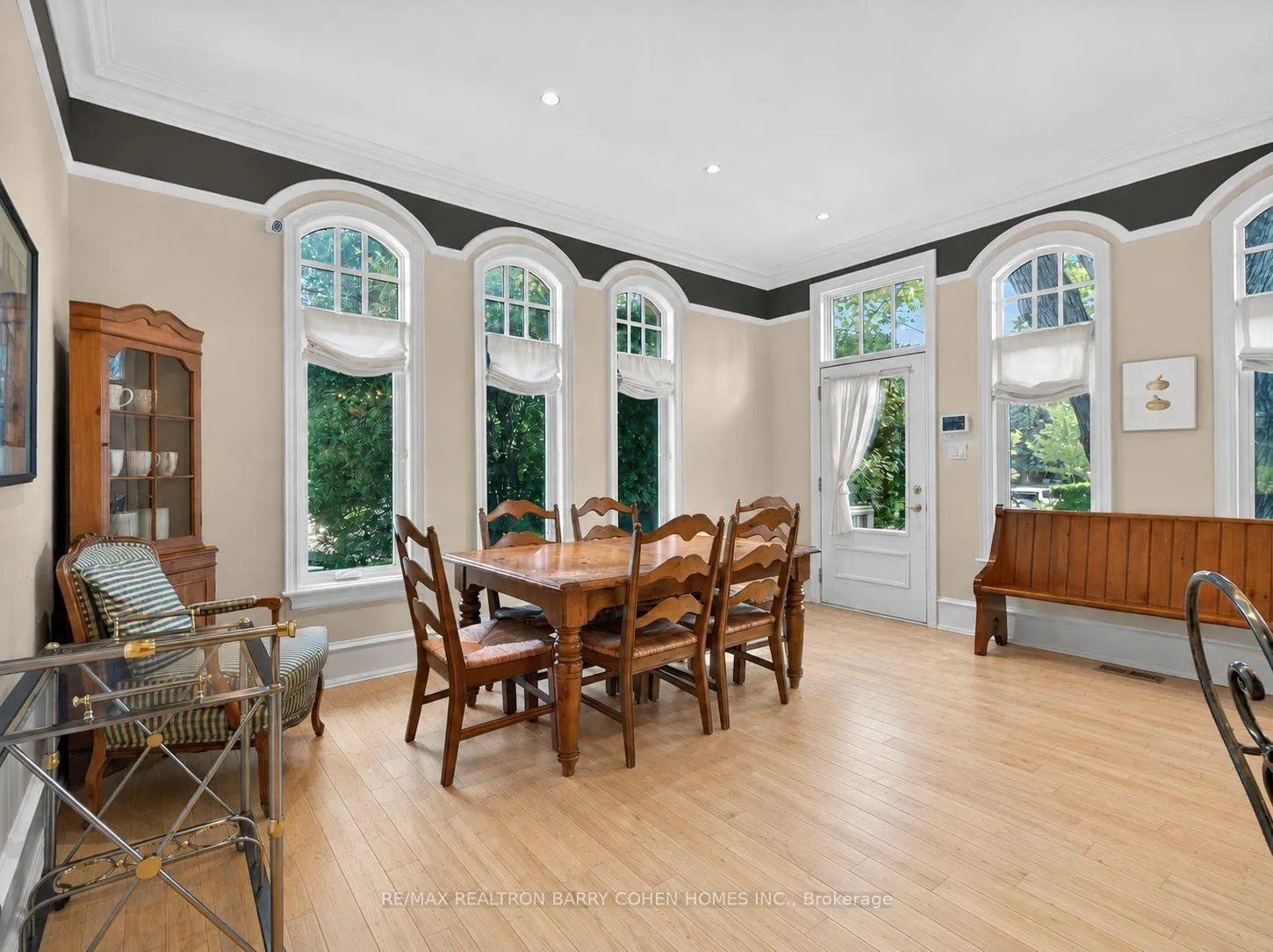 Photo 8 of 36 Esgore Drive, Toronto, Bedford Park-Nortown — HOMEH