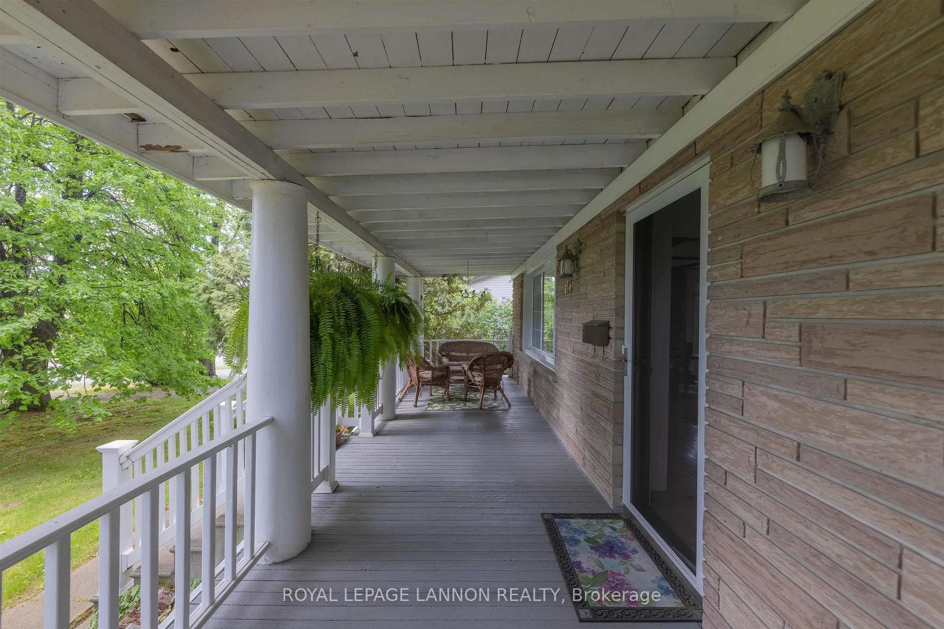 Photo 3 of 136 Sherwood Dr, Thunder Bay, John Street North — HOMEH