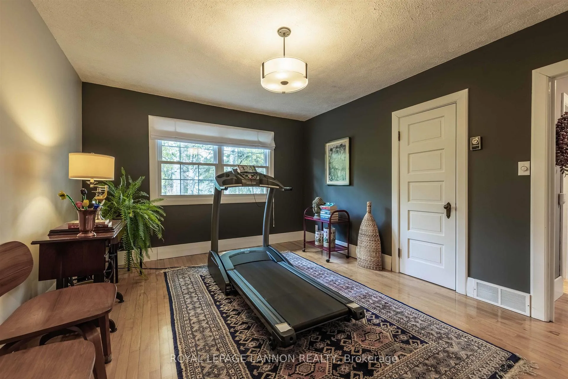 Photo 28 of 136 Sherwood Dr, Thunder Bay, John Street North — HOMEH