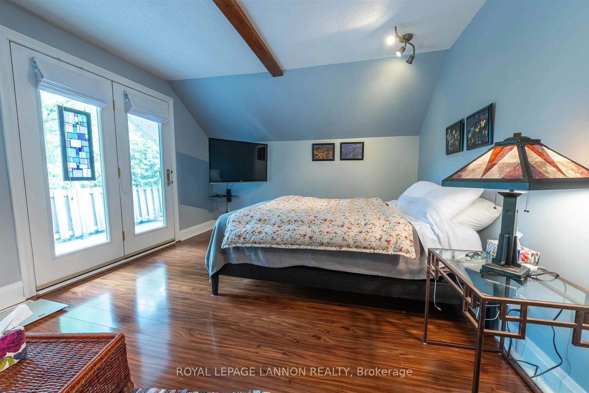 Photo 31 of 136 Sherwood Dr, Thunder Bay, John Street North — HOMEH