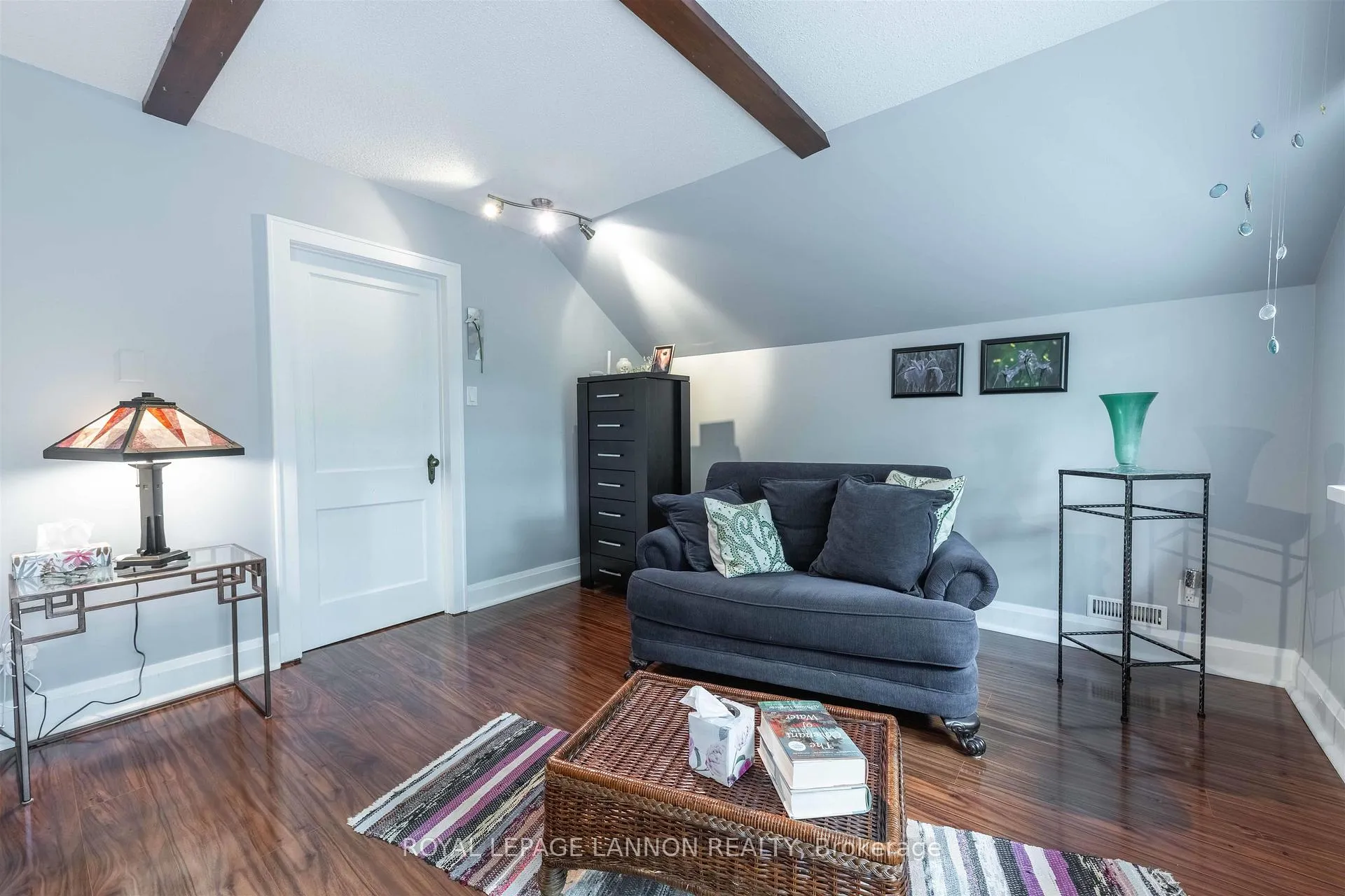 Photo 32 of 136 Sherwood Dr, Thunder Bay, John Street North — HOMEH
