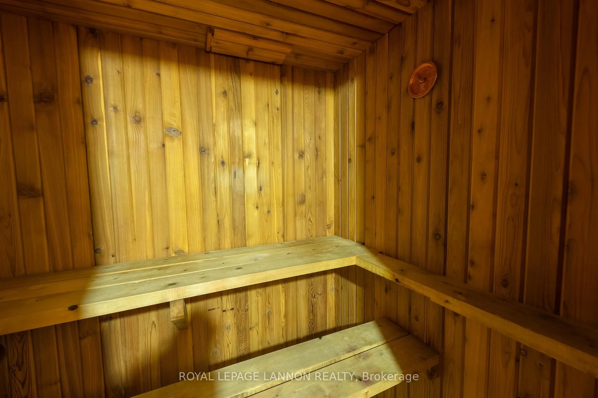 Photo 38 of 136 Sherwood Dr, Thunder Bay, John Street North — HOMEH