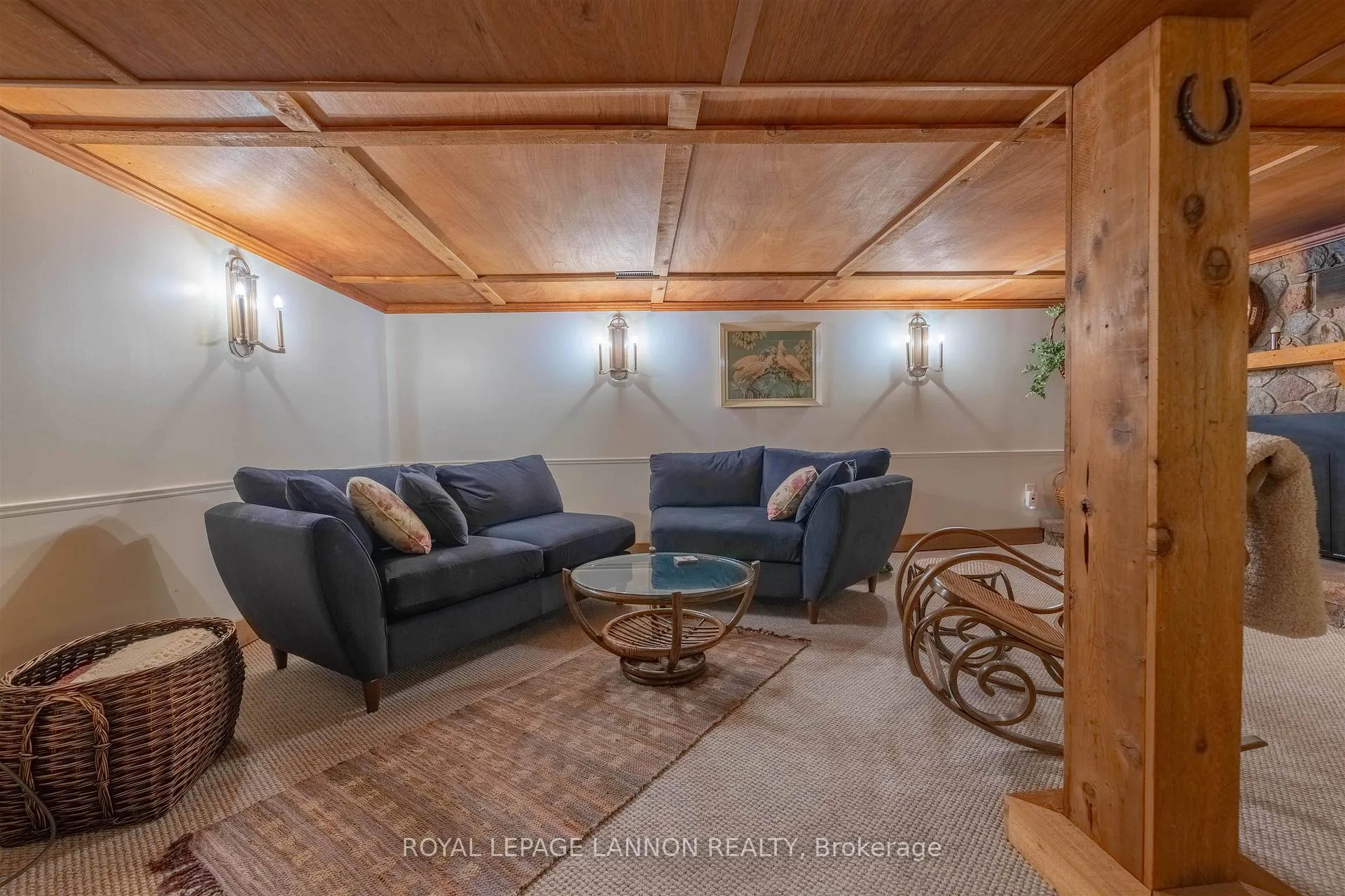 Photo 41 of 136 Sherwood Dr, Thunder Bay, John Street North — HOMEH