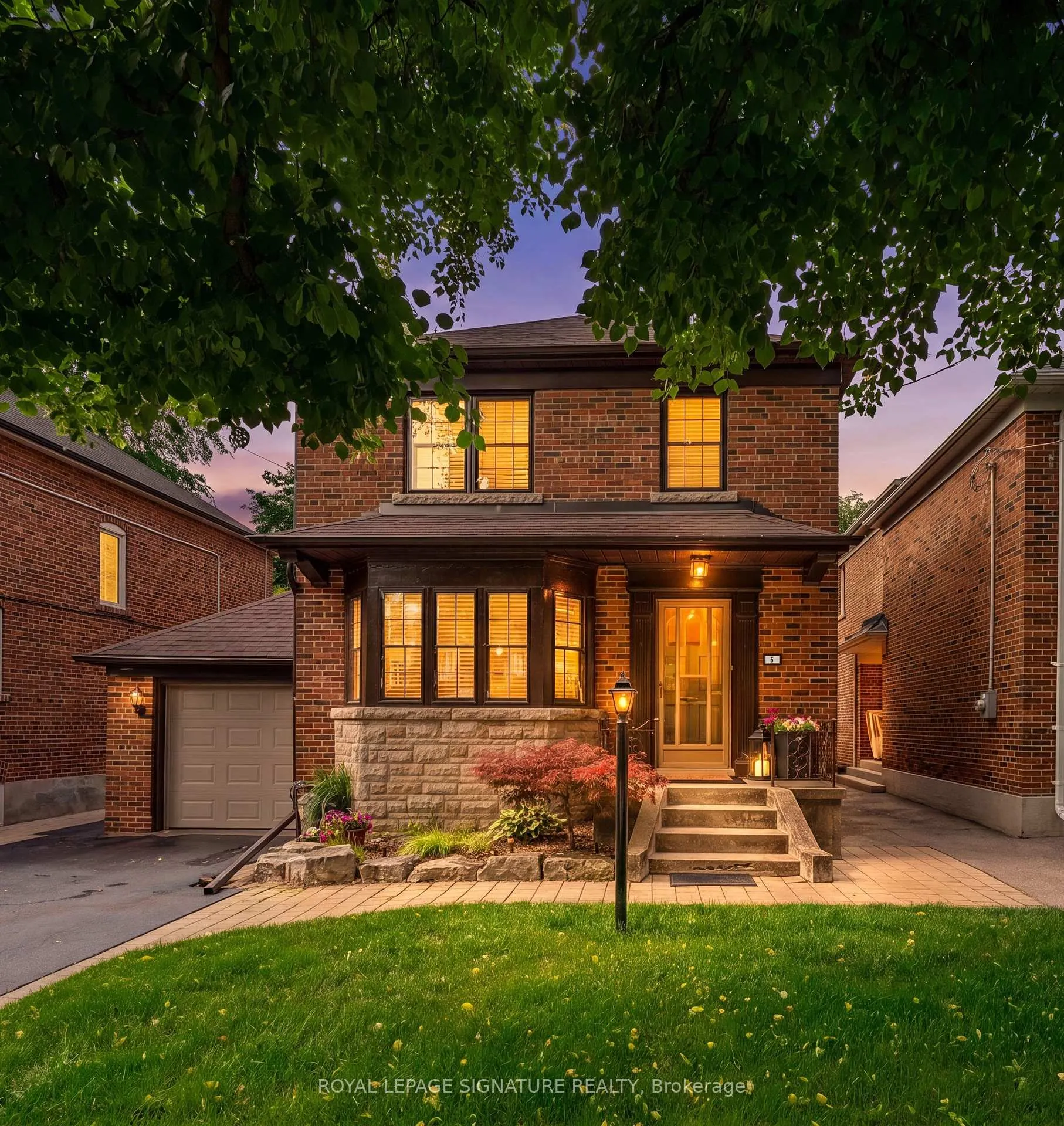 Photo 1 of 5 Armour Boulevard, Toronto, Bedford Park-Nortown — HOMEH