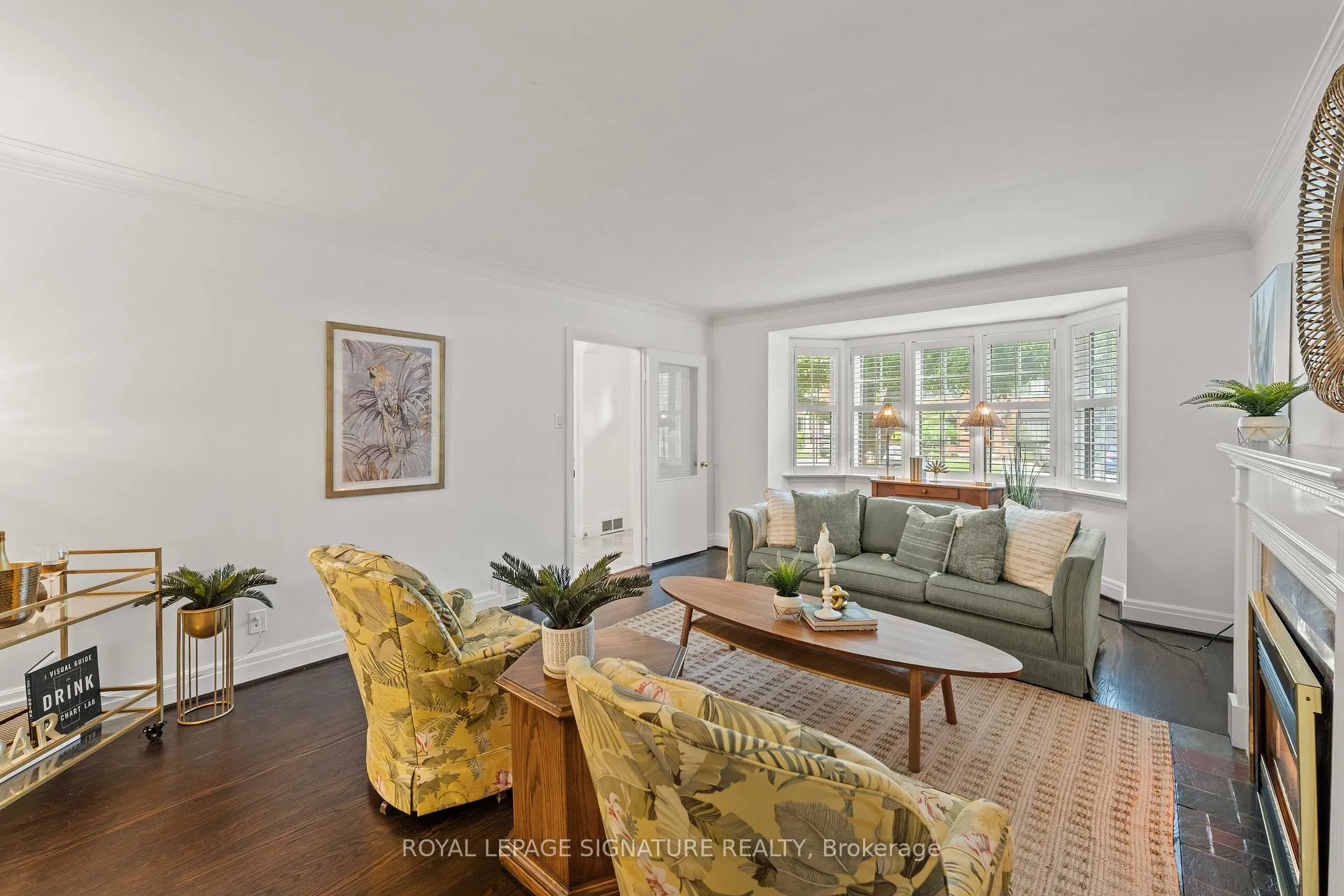 Photo 9 of 5 Armour Boulevard, Toronto, Bedford Park-Nortown — HOMEH