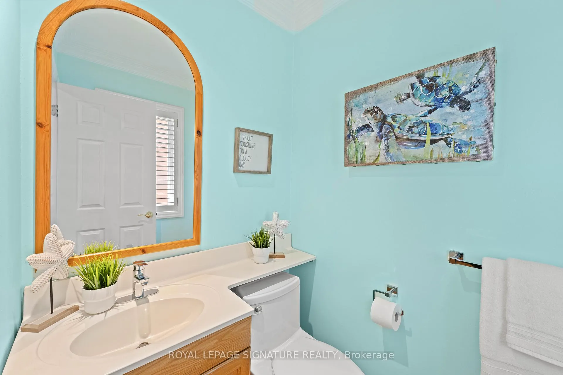 Photo 17 of 5 Armour Boulevard, Toronto, Bedford Park-Nortown — HOMEH