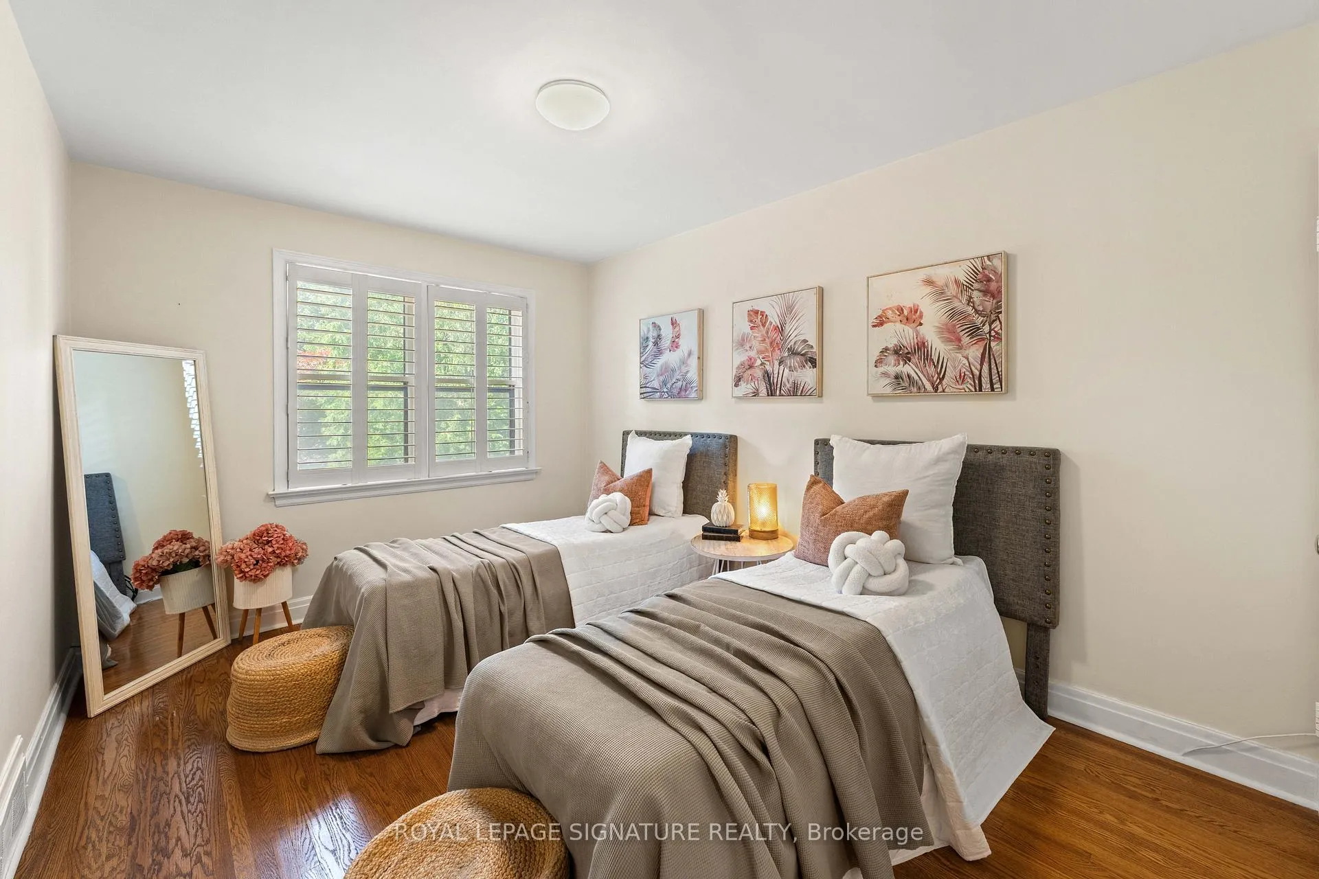 Photo 22 of 5 Armour Boulevard, Toronto, Bedford Park-Nortown — HOMEH