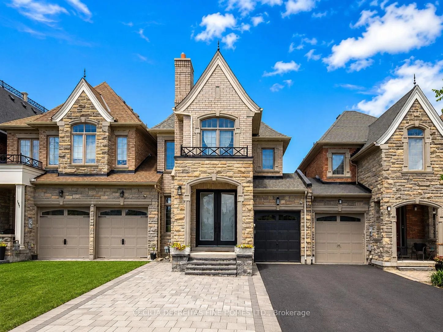 Front of 109 Alex Campbell Crescent