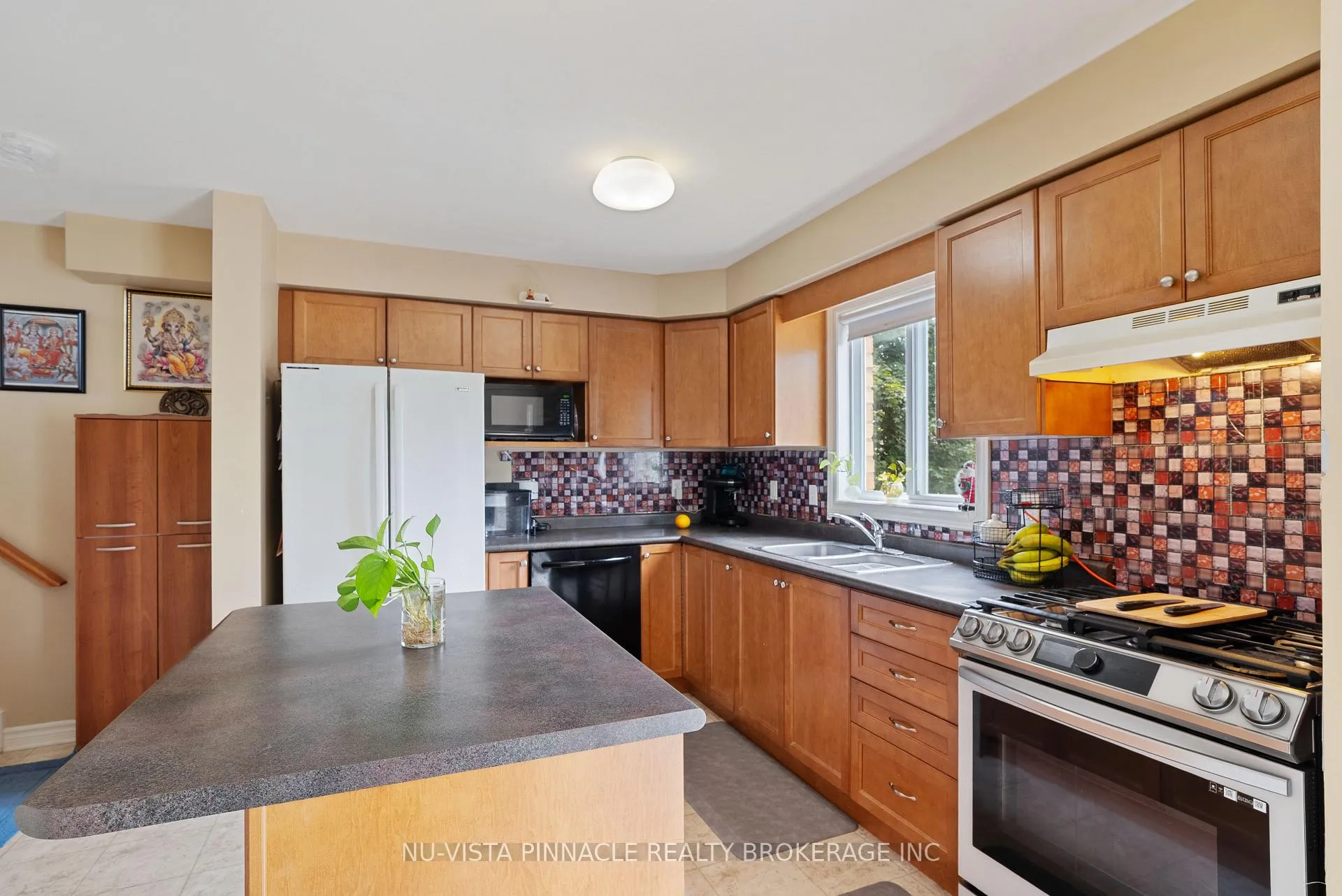 Photo 14 of 3237 Bayham Lane, London, South V — HOMEH
