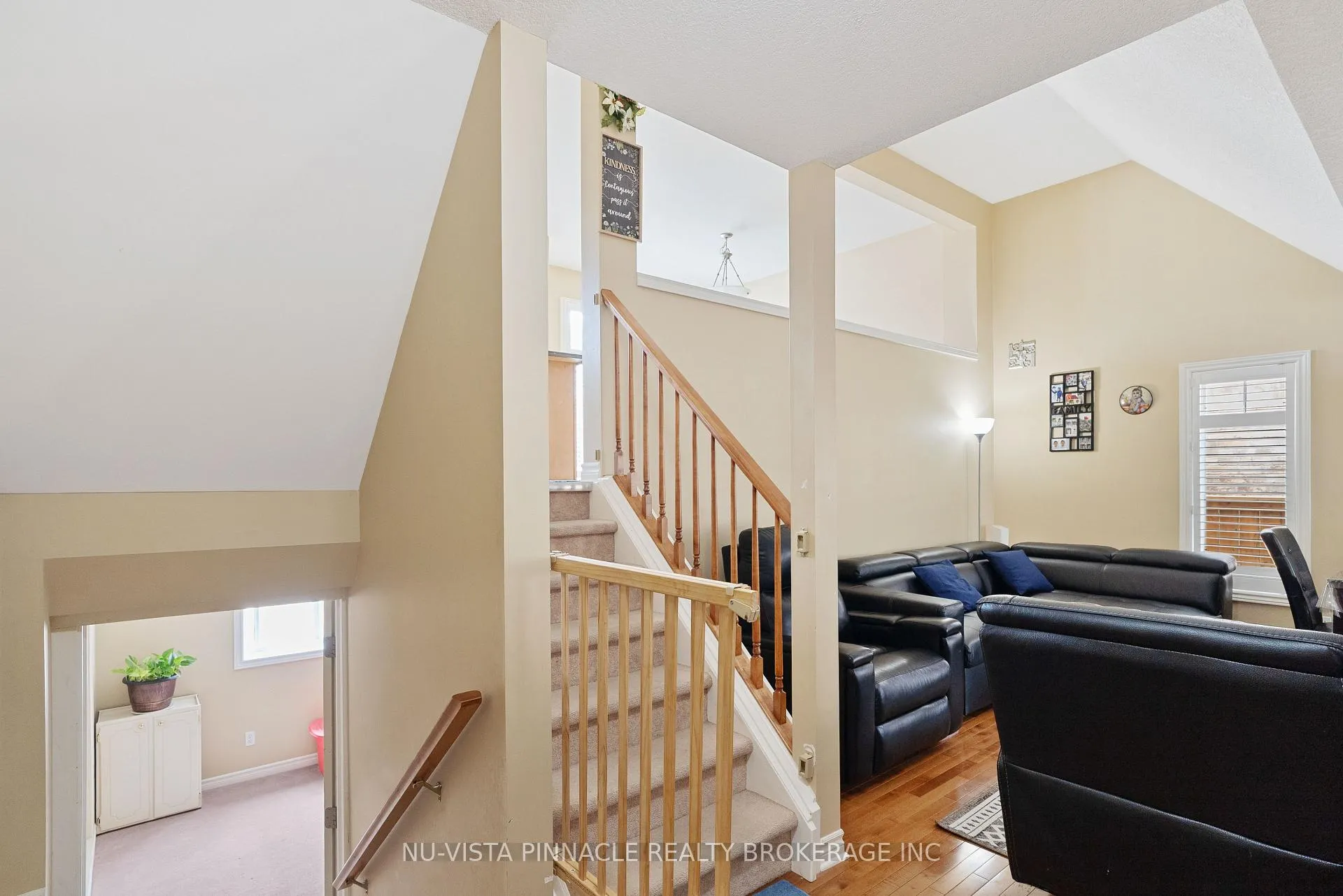 Photo 19 of 3237 Bayham Lane, London, South V — HOMEH