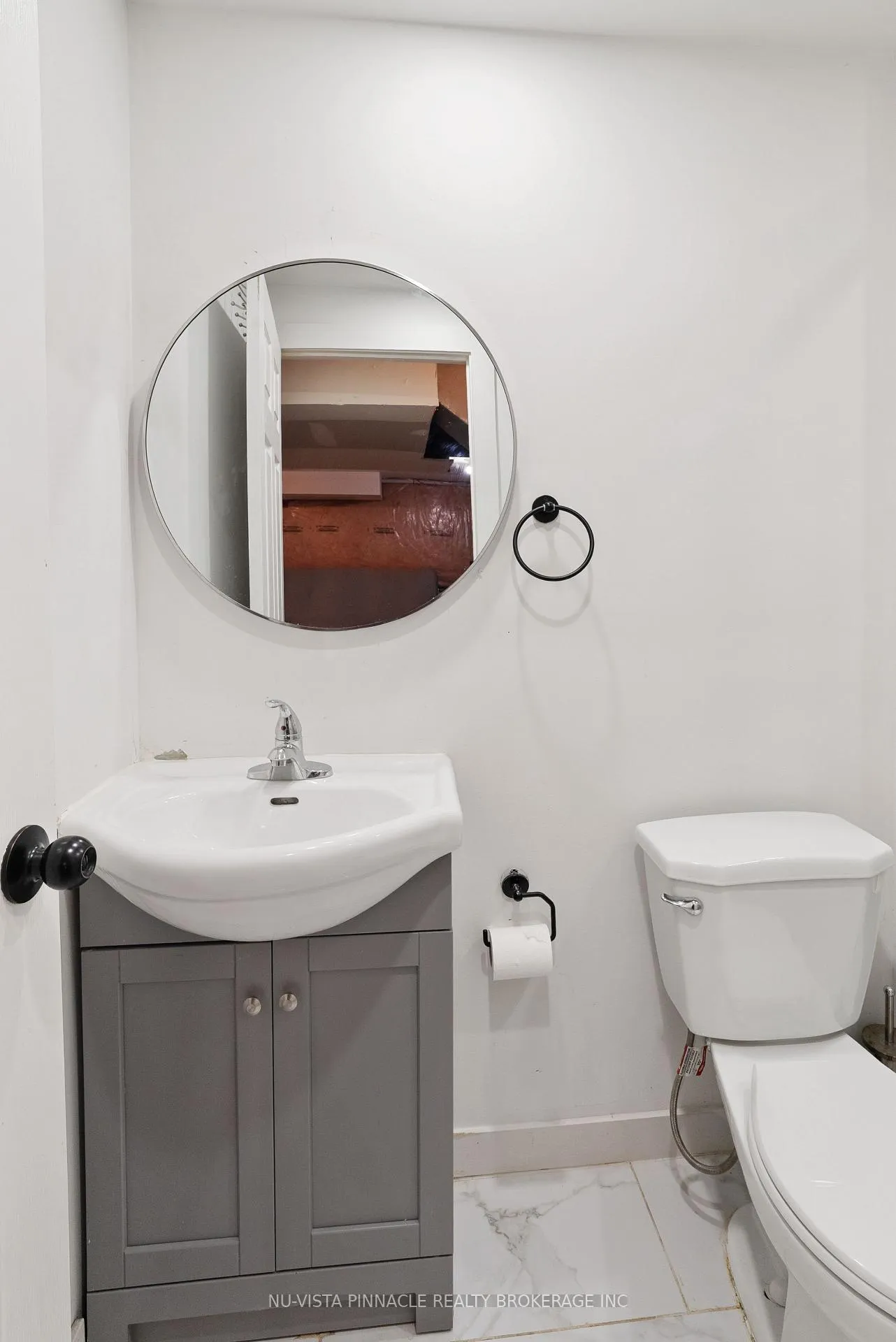 Photo 37 of 3237 Bayham Lane, London, South V — HOMEH