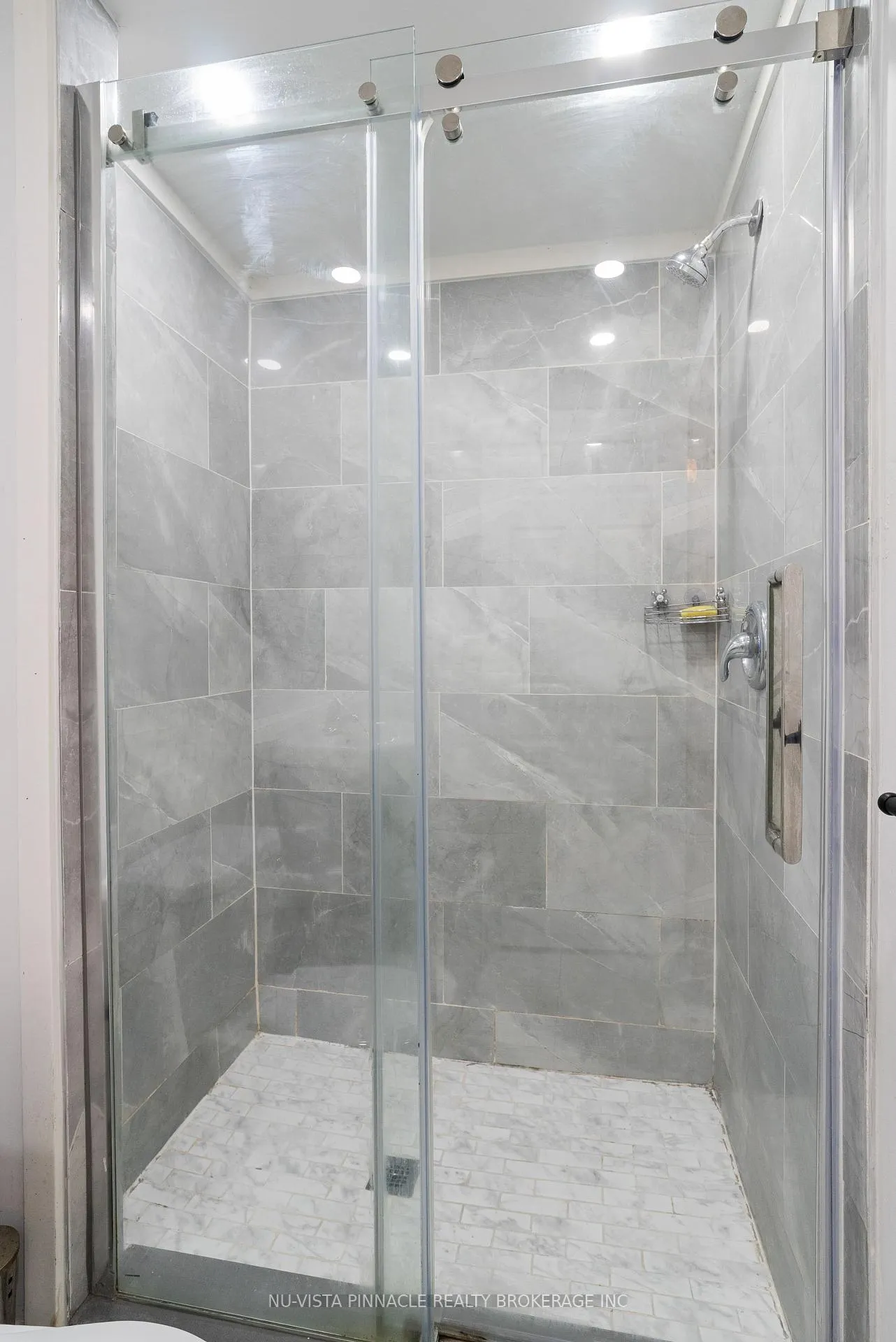 Photo 38 of 3237 Bayham Lane, London, South V — HOMEH