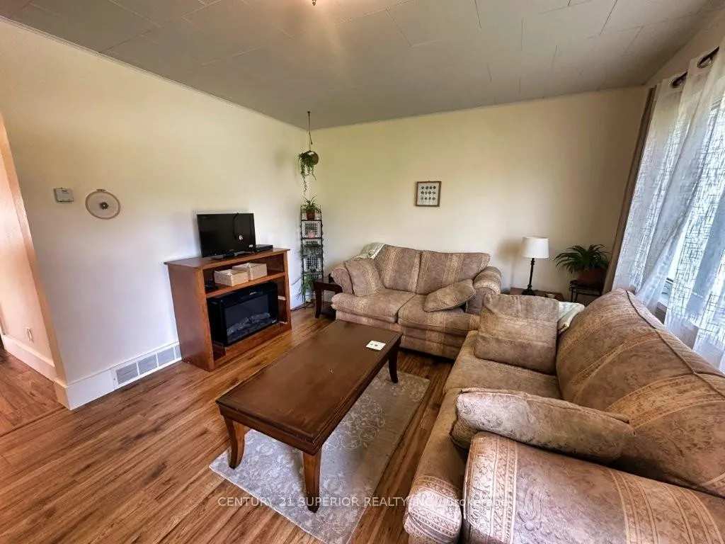 Photo 14 of 120 7th Street, Greenstone — HOMEH