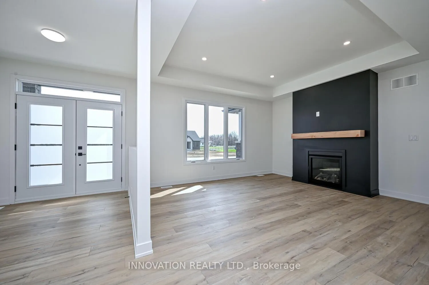 Photo 3 of 3788 Harvestmoon Drive, Ottawa, Osgoode — HOMEH