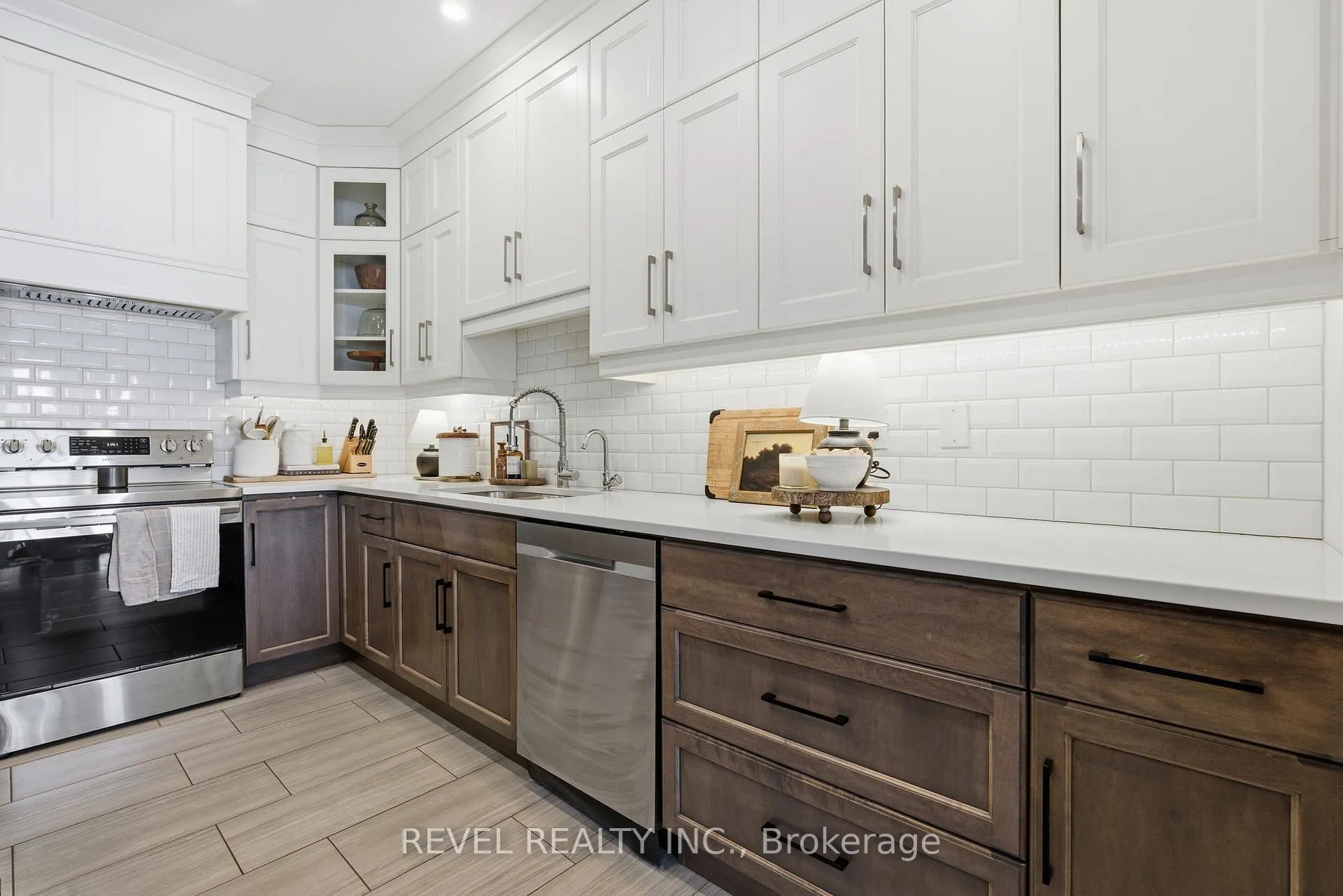 Photo 11 of Unit 7, 22 Marshall Drive, Guelph, Grange Road — HOMEH