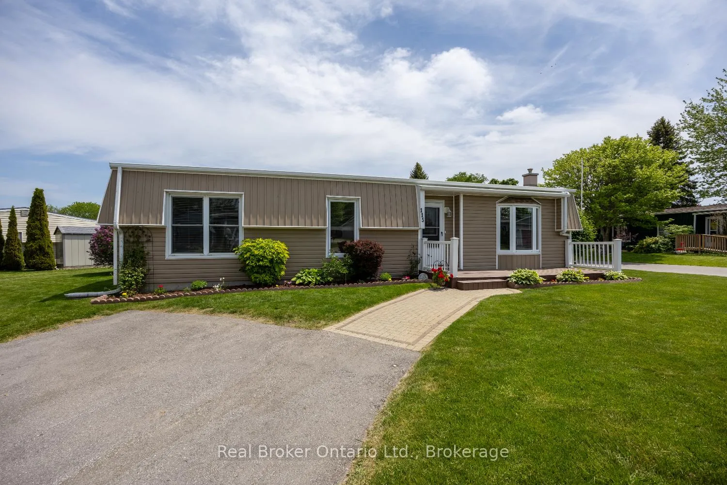 Photo 1 of 115 Wilmot Trail, Clarington, Newcastle — HOMEH