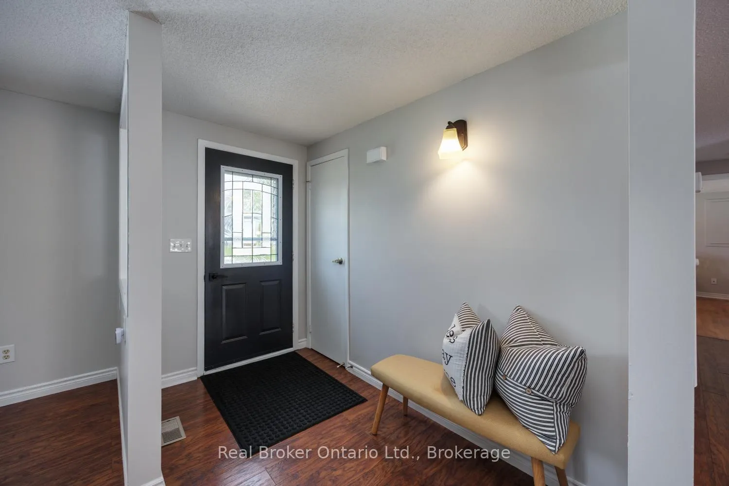 Photo 6 of 115 Wilmot Trail, Clarington, Newcastle — HOMEH