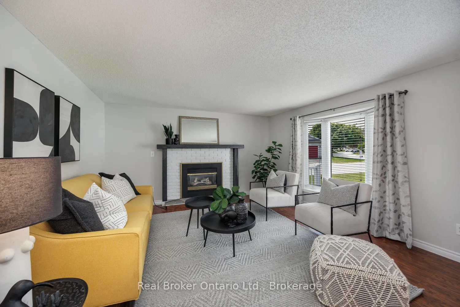 Photo 10 of 115 Wilmot Trail, Clarington, Newcastle — HOMEH