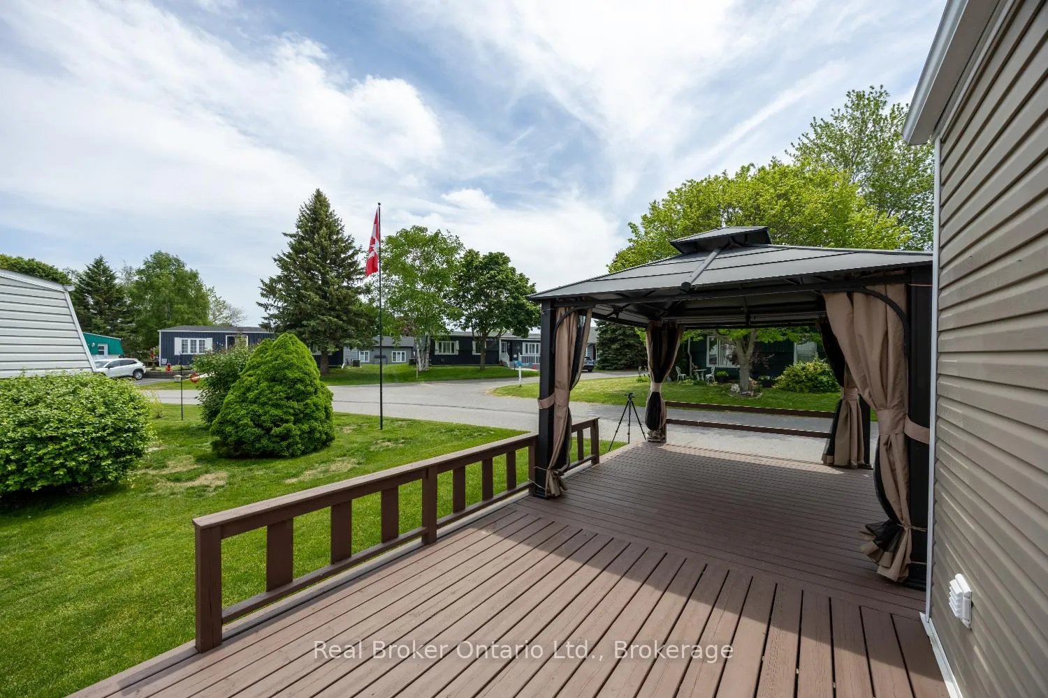 Photo 29 of 115 Wilmot Trail, Clarington, Newcastle — HOMEH