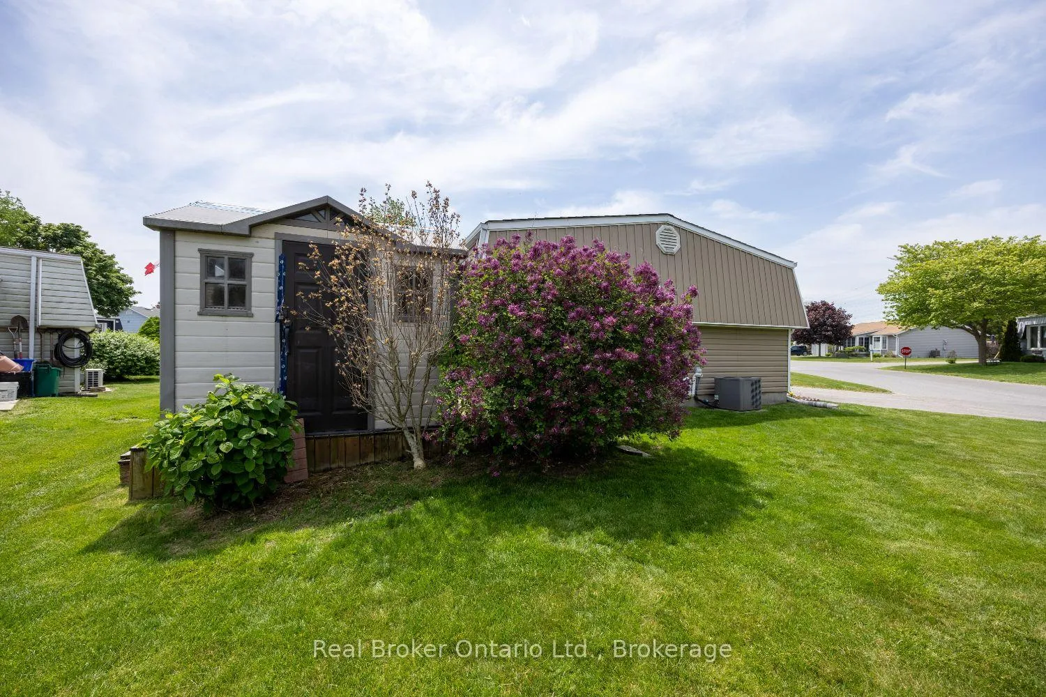 Photo 31 of 115 Wilmot Trail, Clarington, Newcastle — HOMEH
