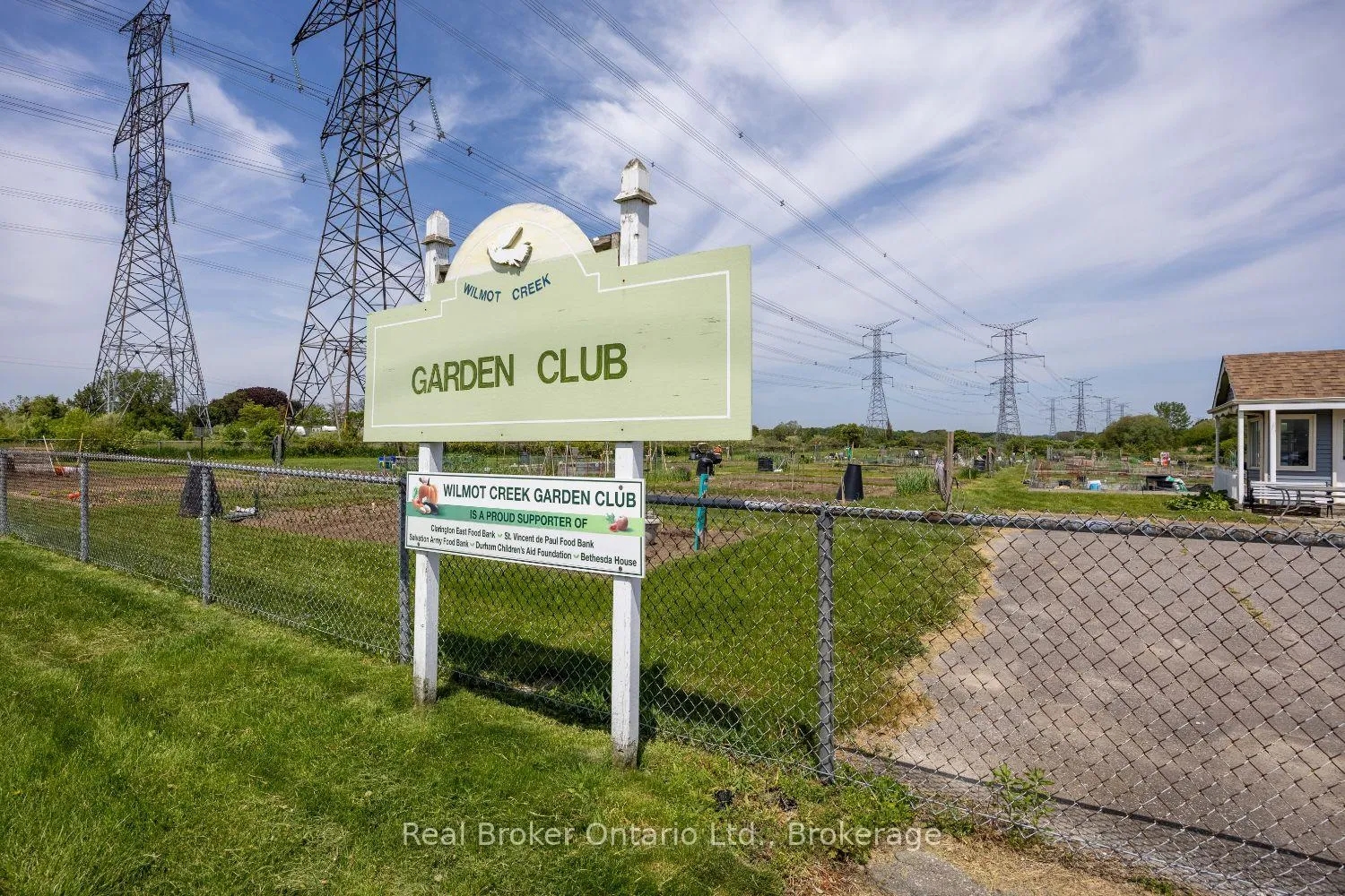 Photo 37 of 115 Wilmot Trail, Clarington, Newcastle — HOMEH