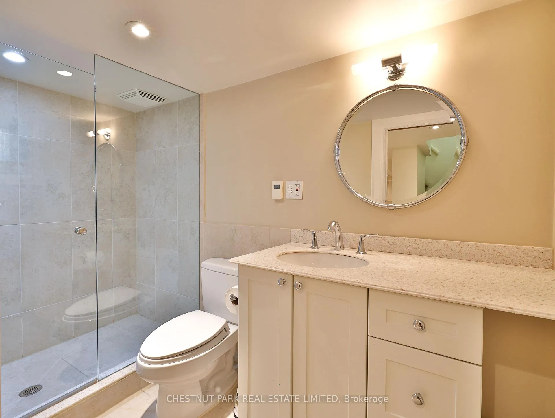 Photo 36 of 90 Chudleigh Avenue, Toronto, Lawrence Park South — HOMEH