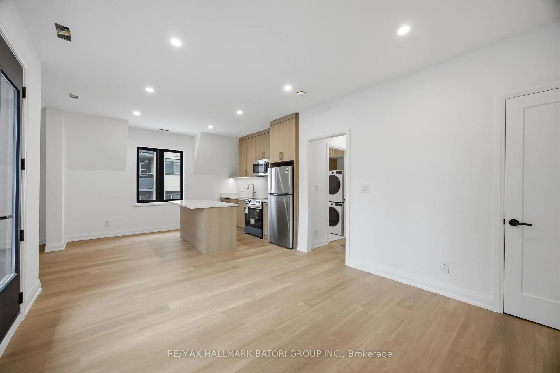 Photo 7 of Unit 3, 56 Camberwell Road, Toronto, Humewood-Cedarvale — HOMEH