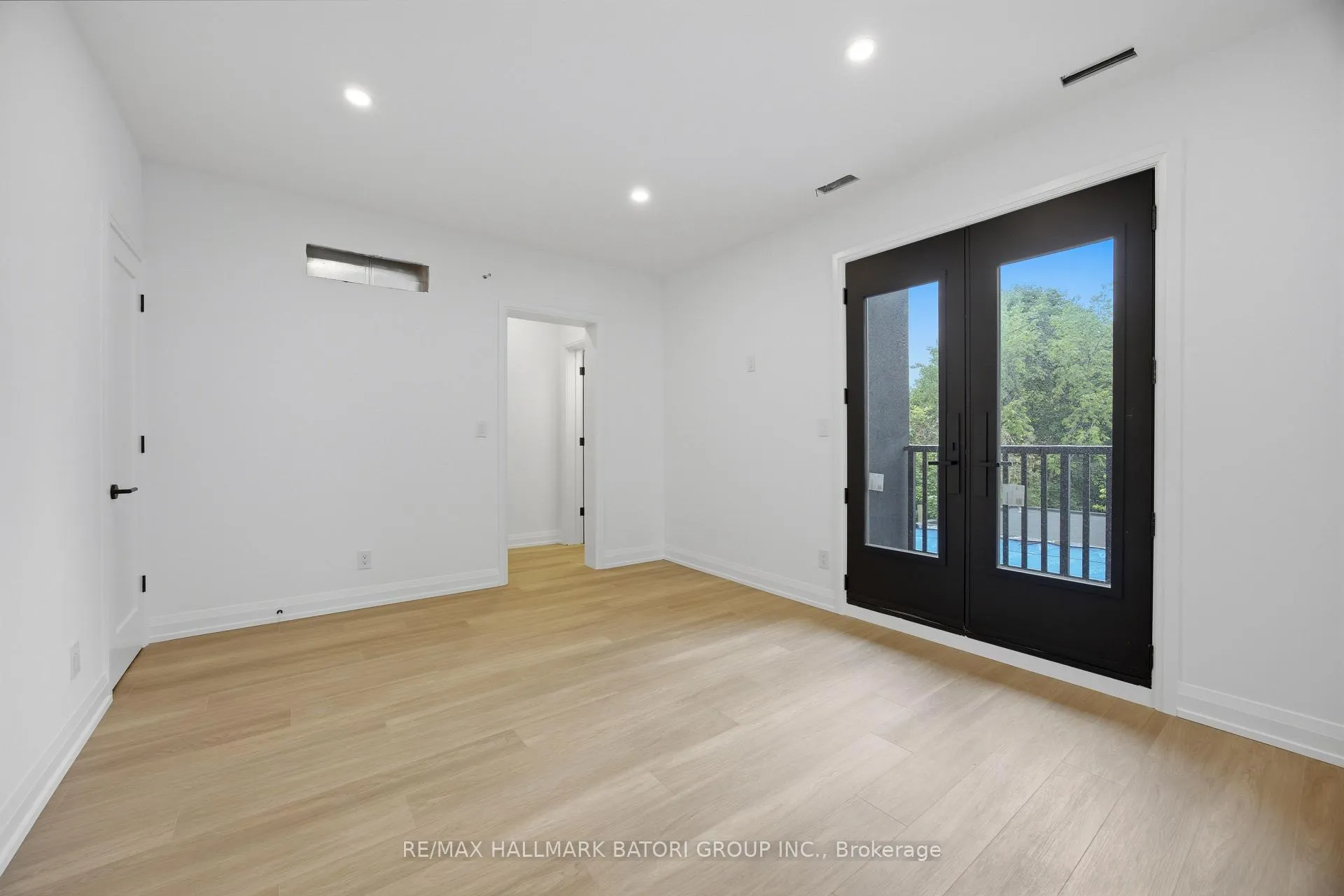 Photo 9 of Unit 3, 56 Camberwell Road, Toronto, Humewood-Cedarvale — HOMEH