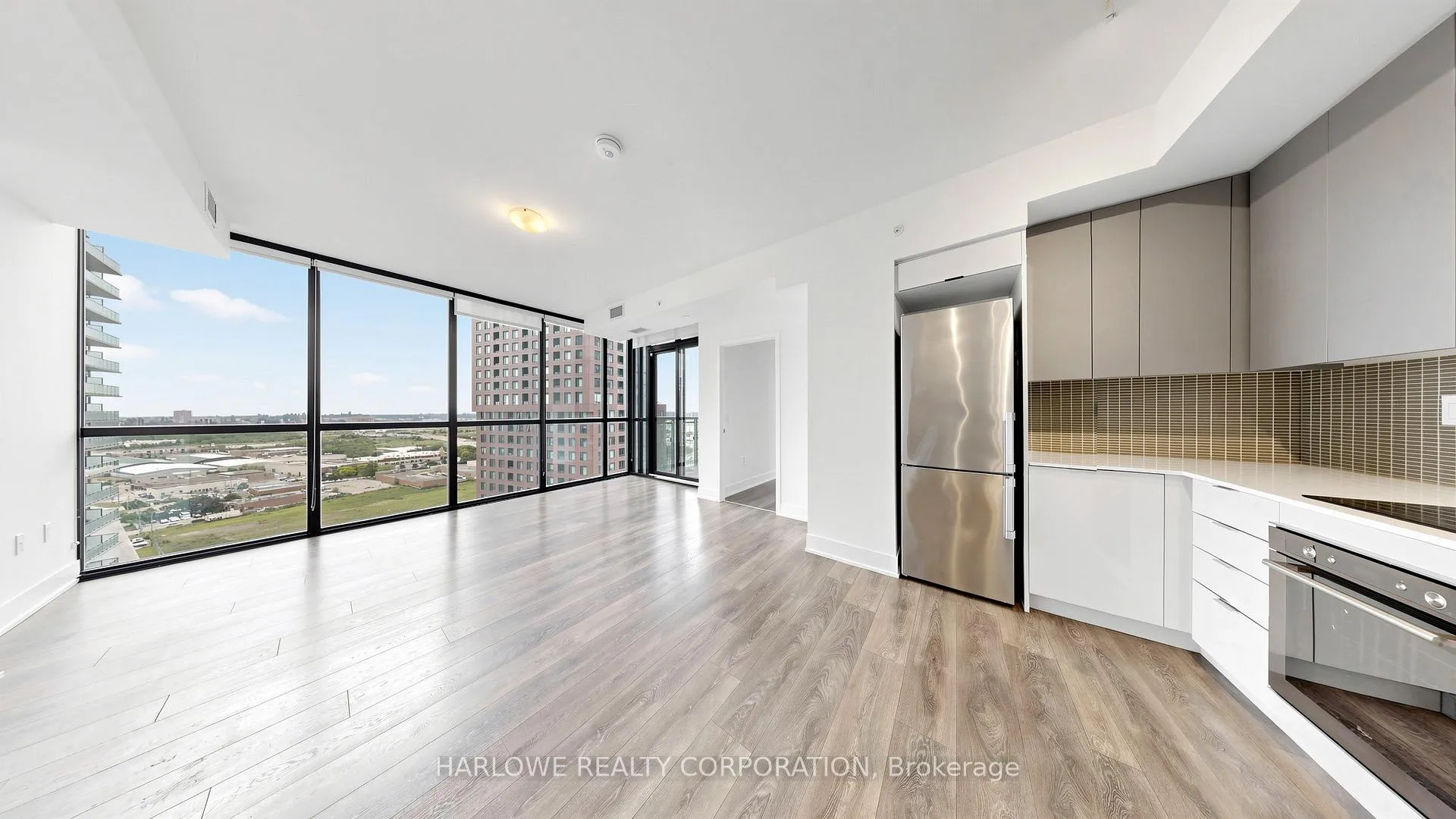 Front of Unit 1903, 2916 Highway 7 Road