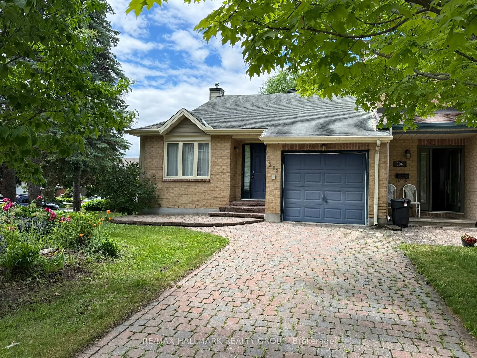 Photo 1 of 204 Dunbarton Court, Ottawa, Cardinal Glen — HOMEH