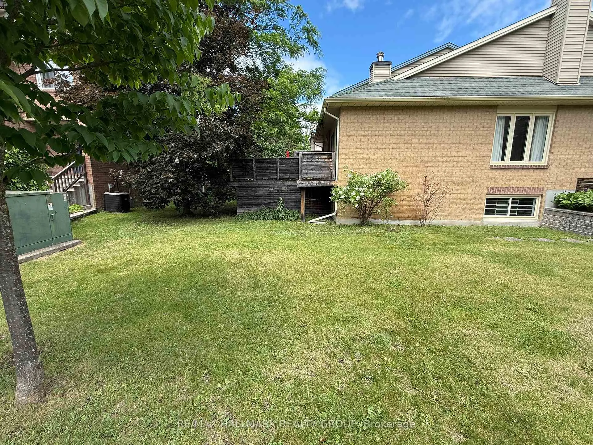 Photo 25 of 204 Dunbarton Court, Ottawa, Cardinal Glen — HOMEH