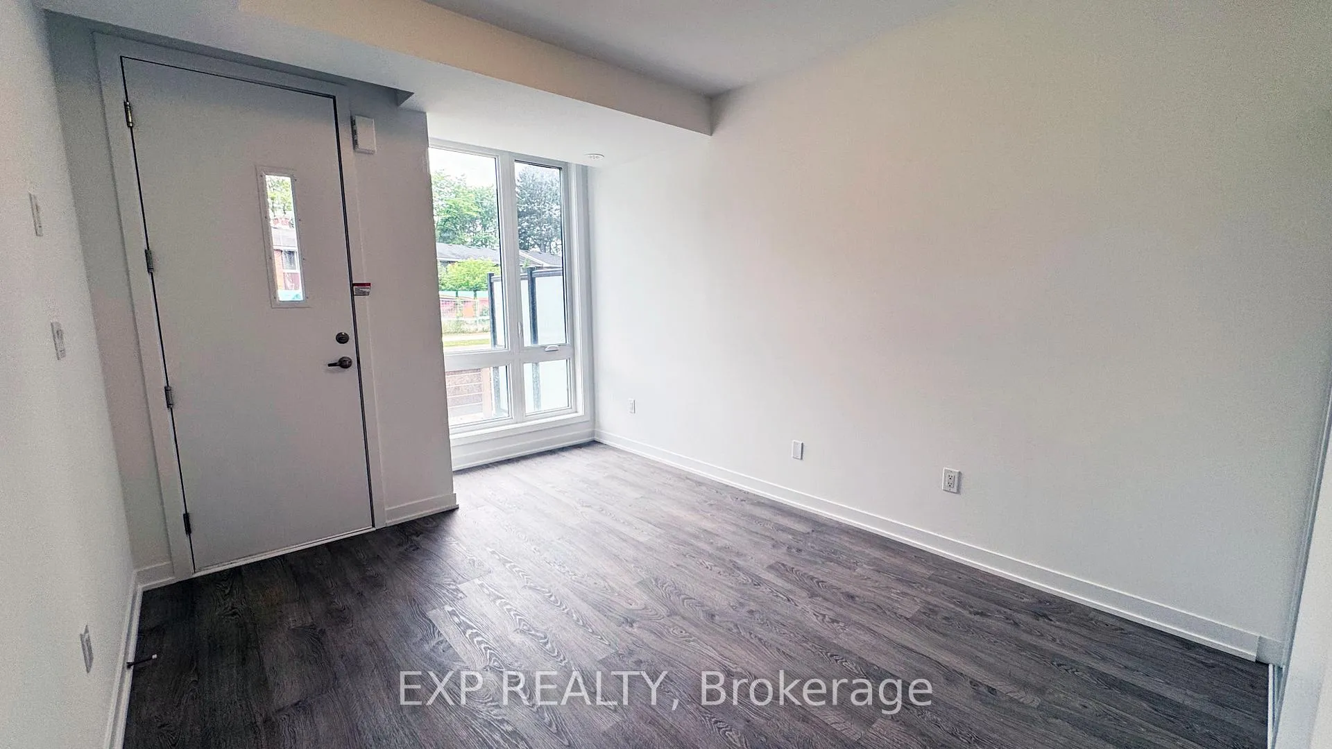 Photo 2 of 66 Turtle Island Drive, Toronto, Englemount-Lawrence — HOMEH