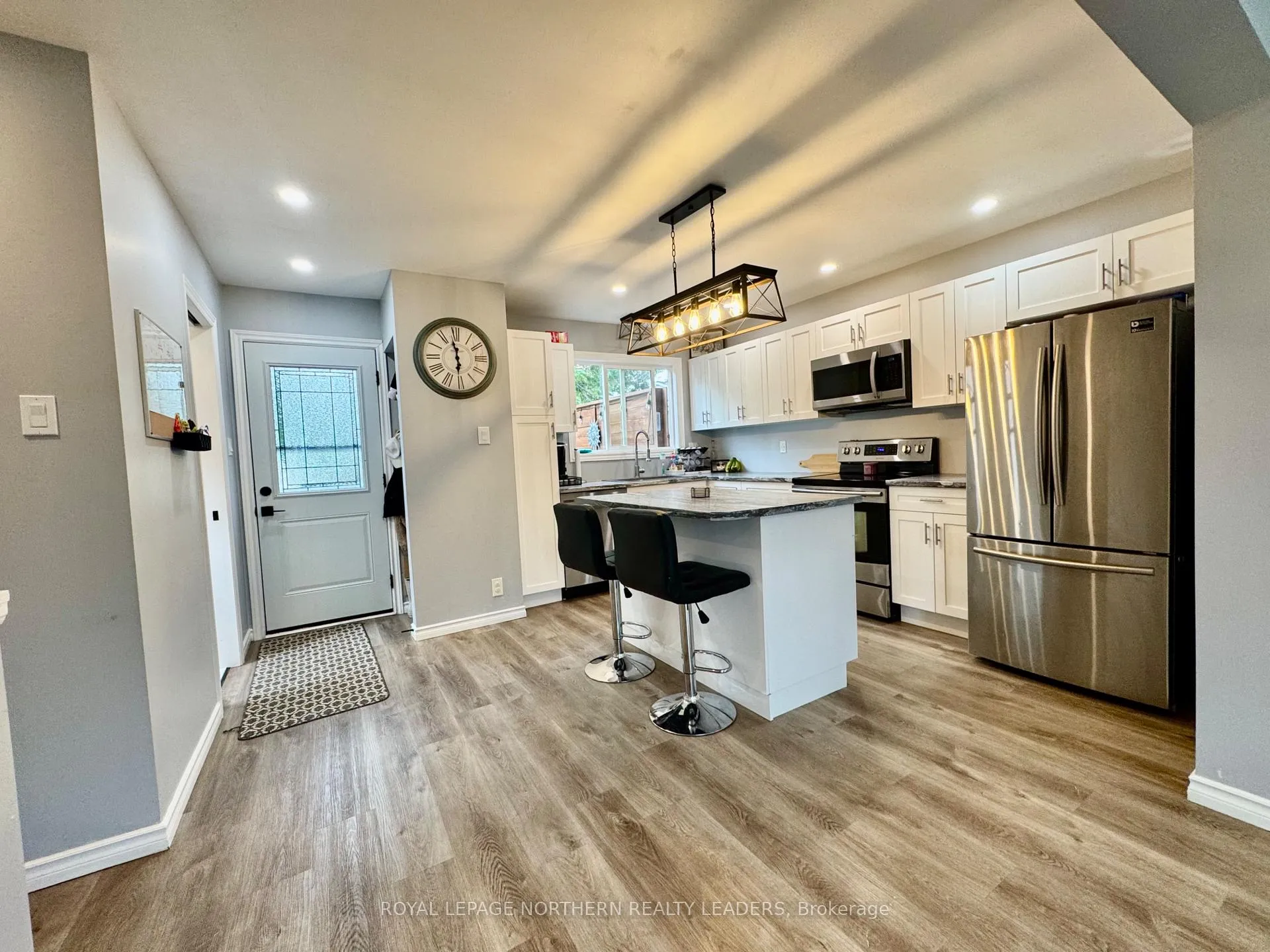 Photo 6 of 562 Spooner Drive, Timmins, TNW - Riverpark — HOMEH