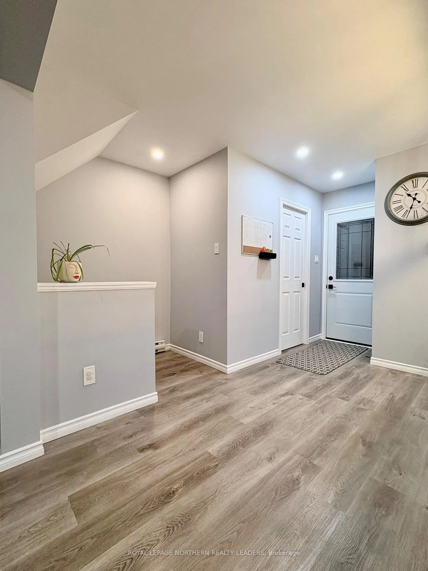 Photo 13 of 562 Spooner Drive, Timmins, TNW - Riverpark — HOMEH