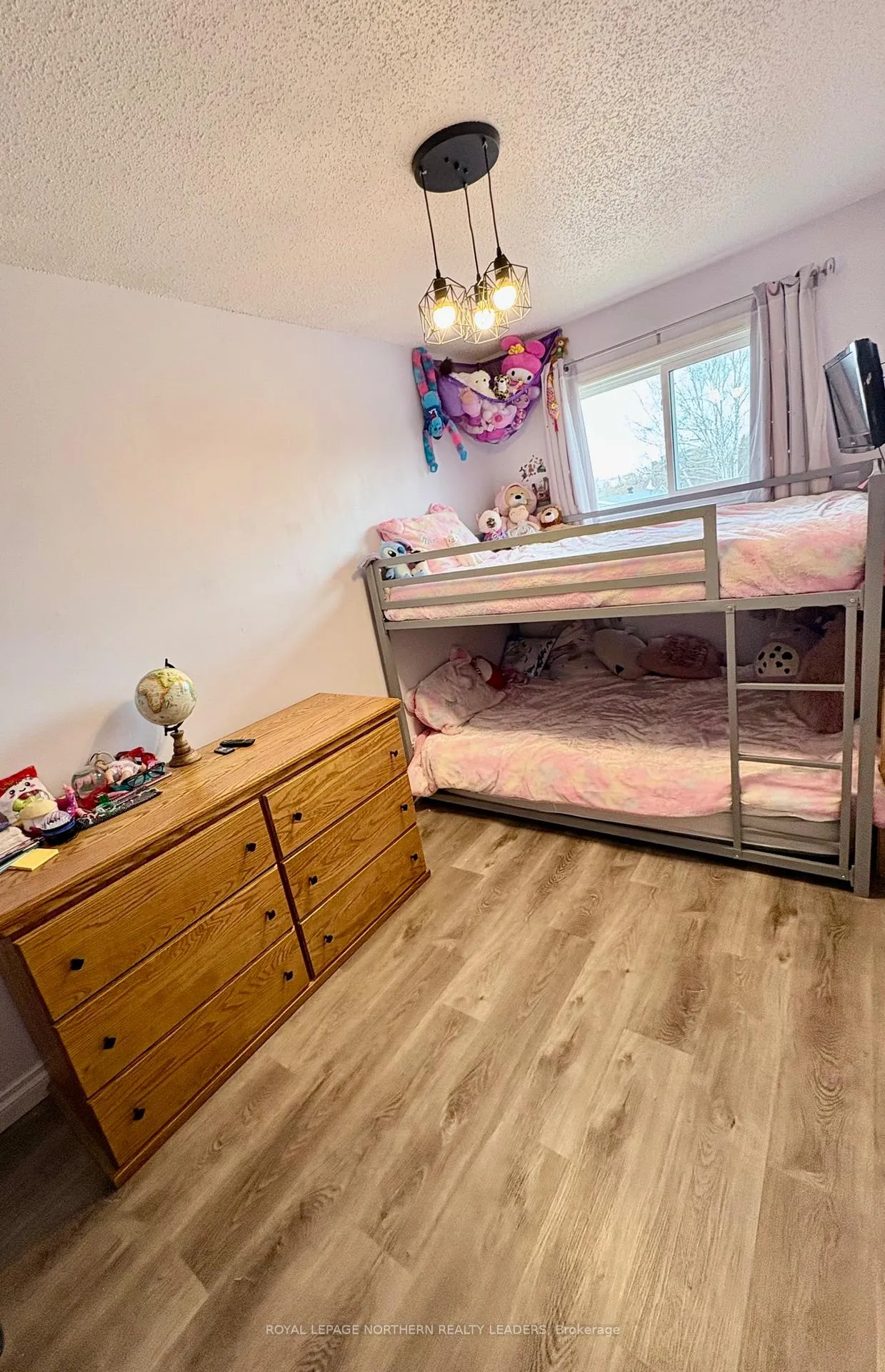 Photo 17 of 562 Spooner Drive, Timmins, TNW - Riverpark — HOMEH