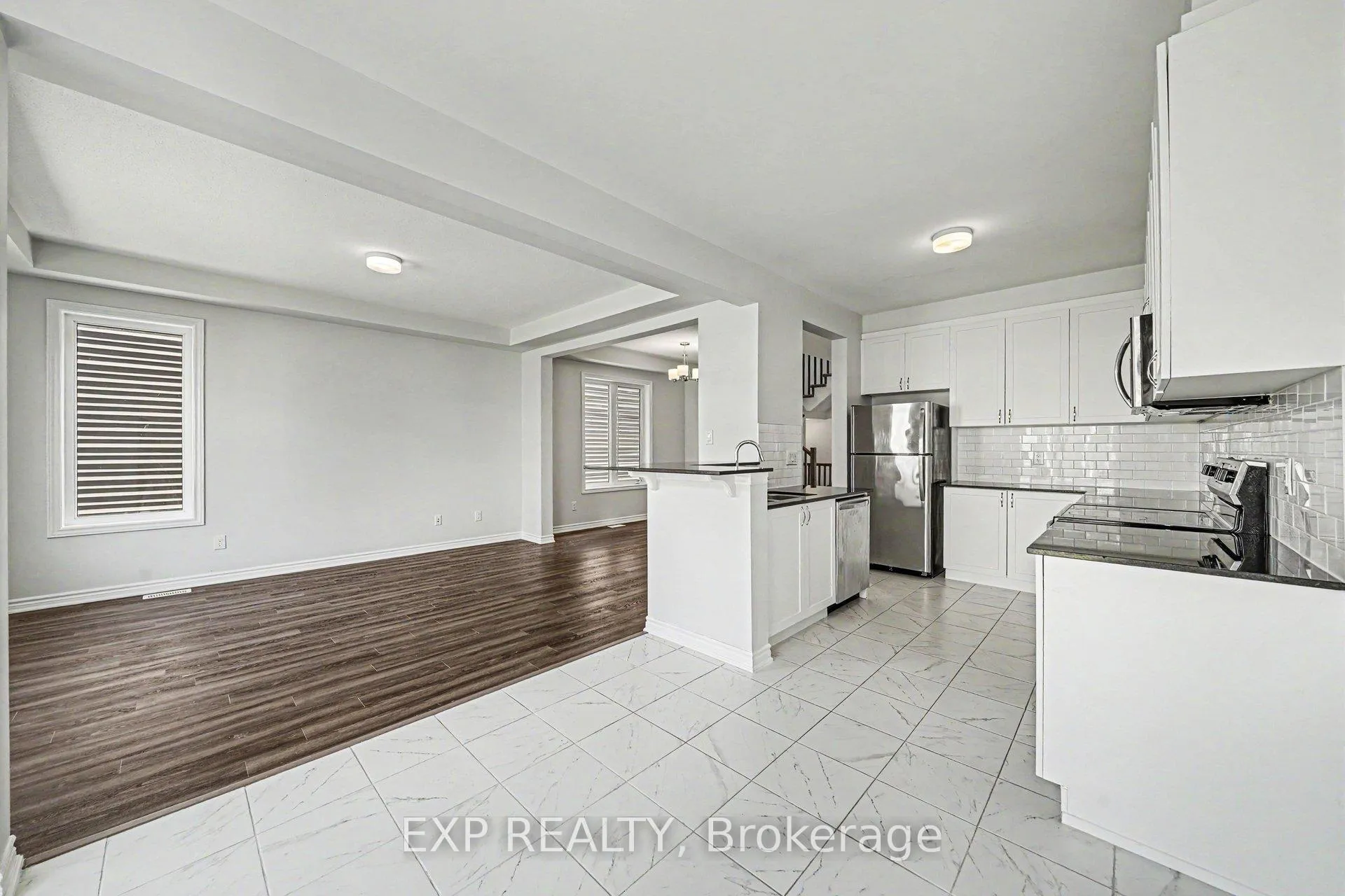 Photo 10 of 523 Catleaf Row, Ottawa, Avalon West — HOMEH