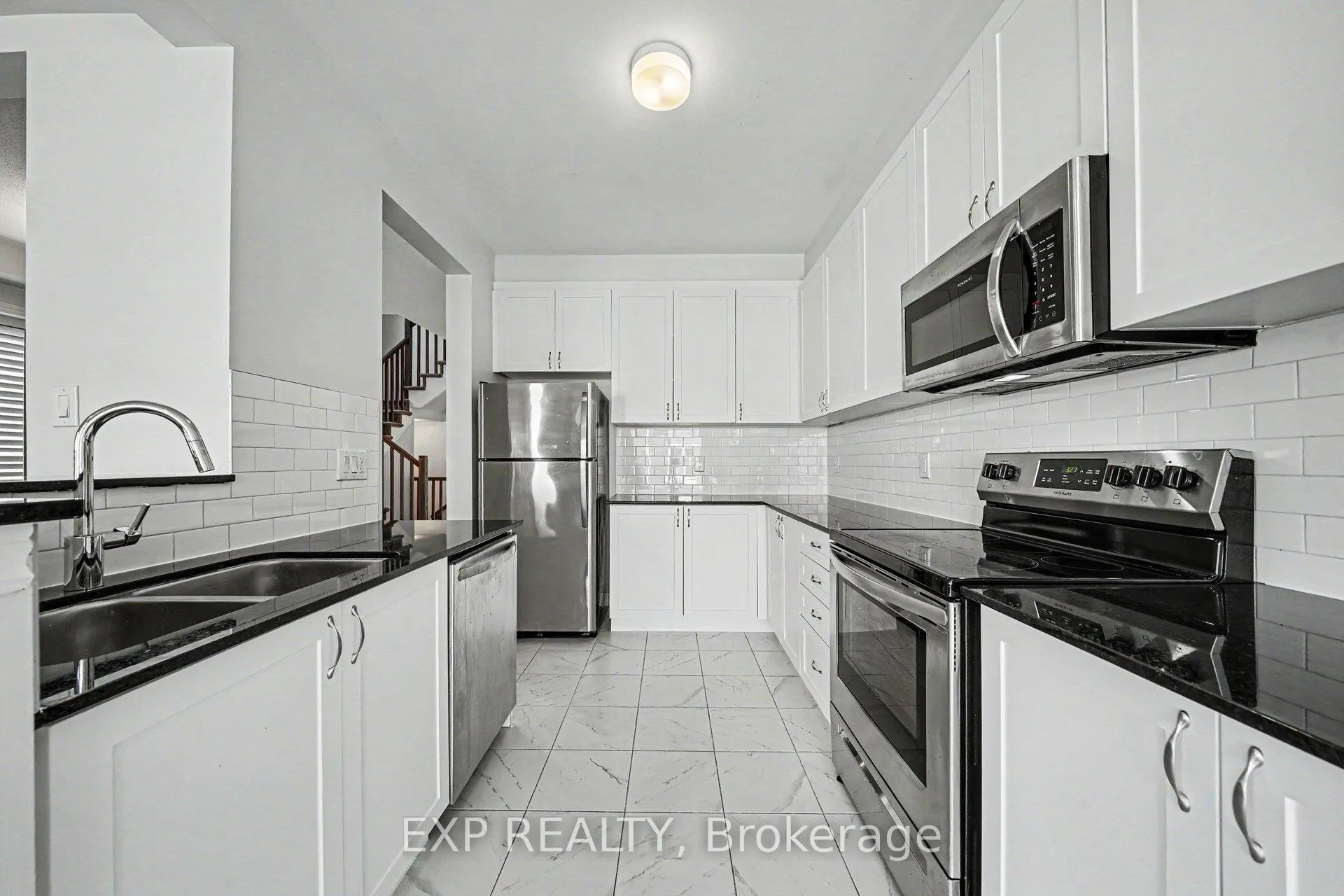 Photo 11 of 523 Catleaf Row, Ottawa, Avalon West — HOMEH