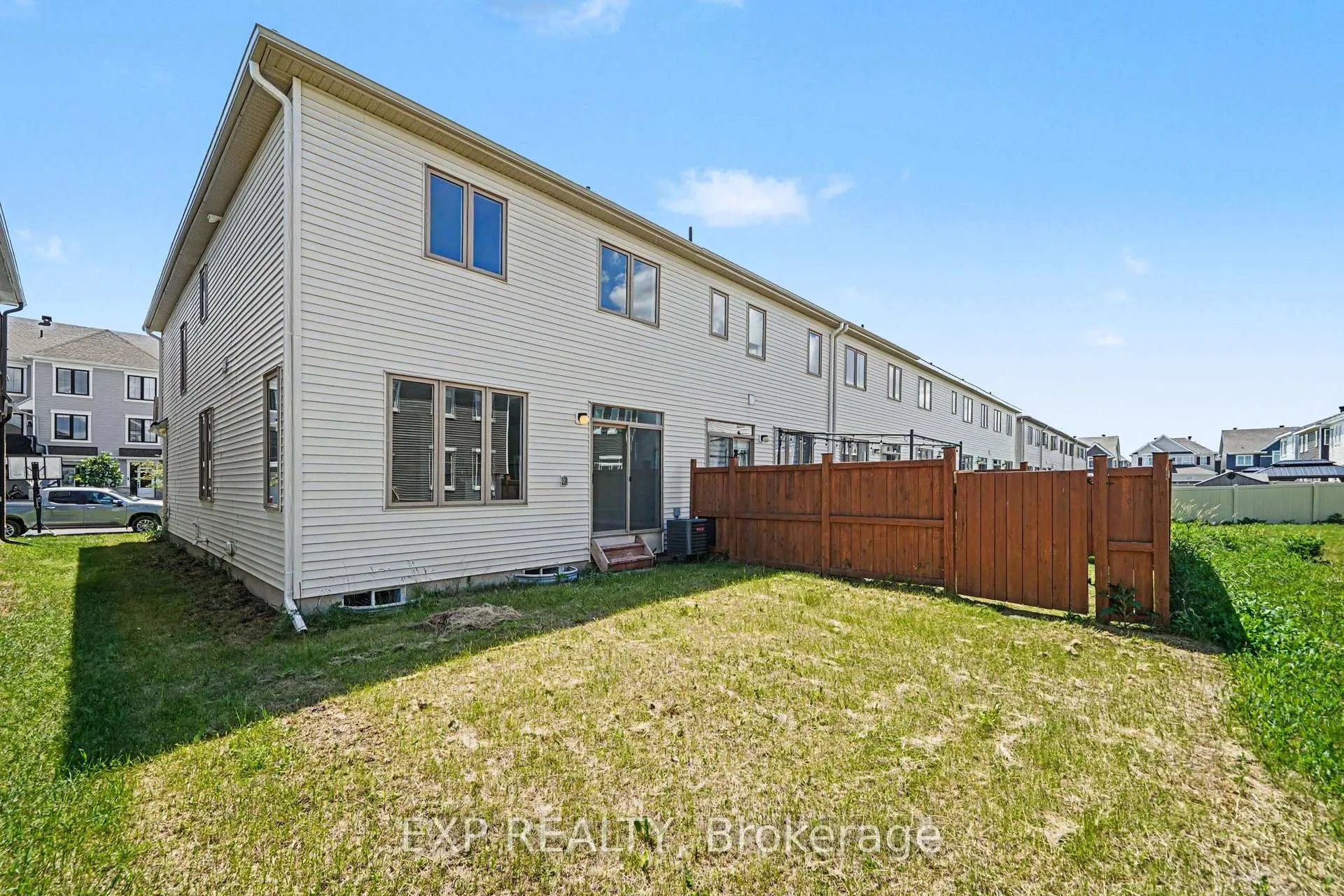 Photo 26 of 523 Catleaf Row, Ottawa, Avalon West — HOMEH