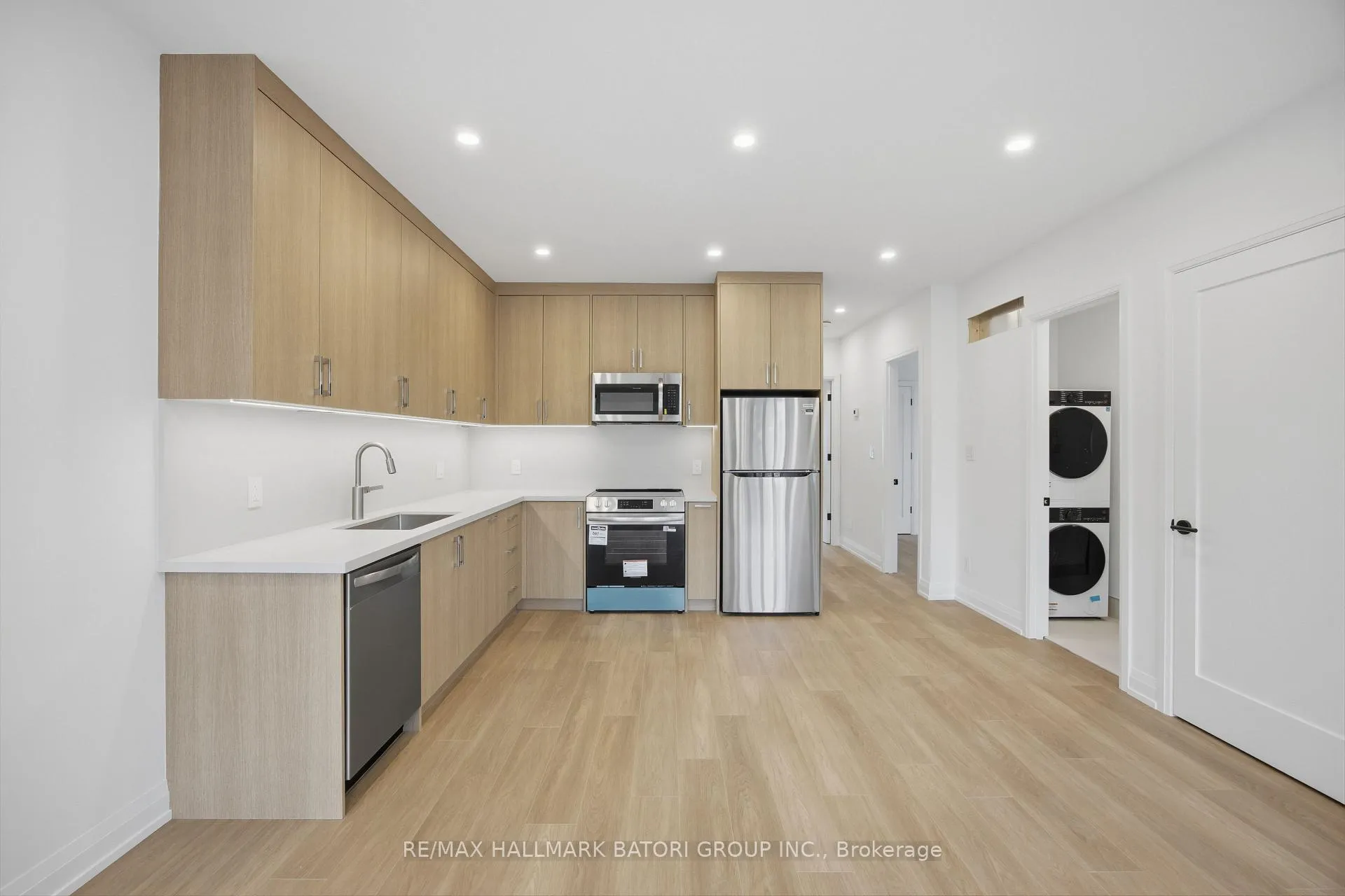 Photo 8 of Unit 1, 56 Camberwell Road, Toronto, Humewood-Cedarvale — HOMEH