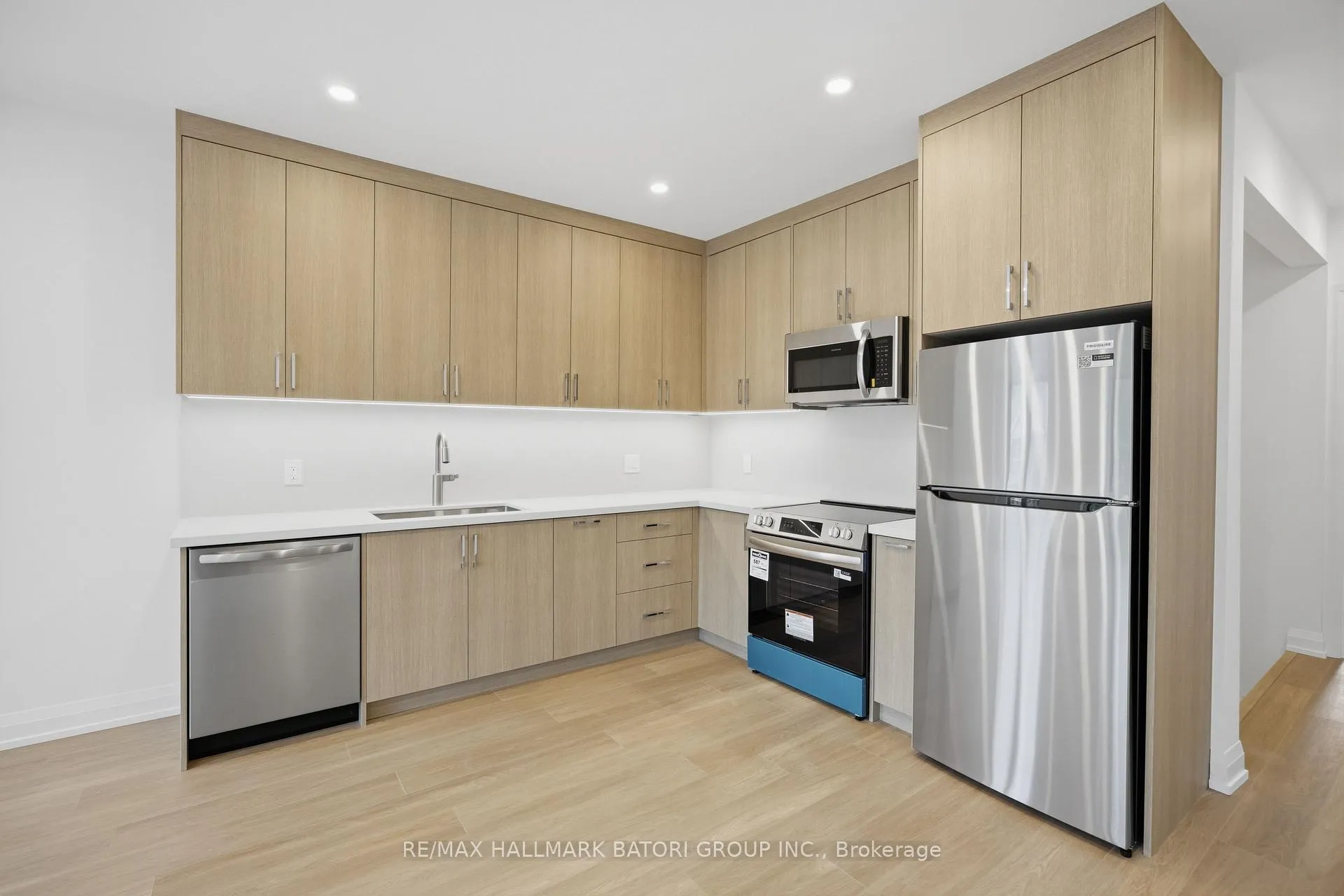Photo 9 of Unit 1, 56 Camberwell Road, Toronto, Humewood-Cedarvale — HOMEH