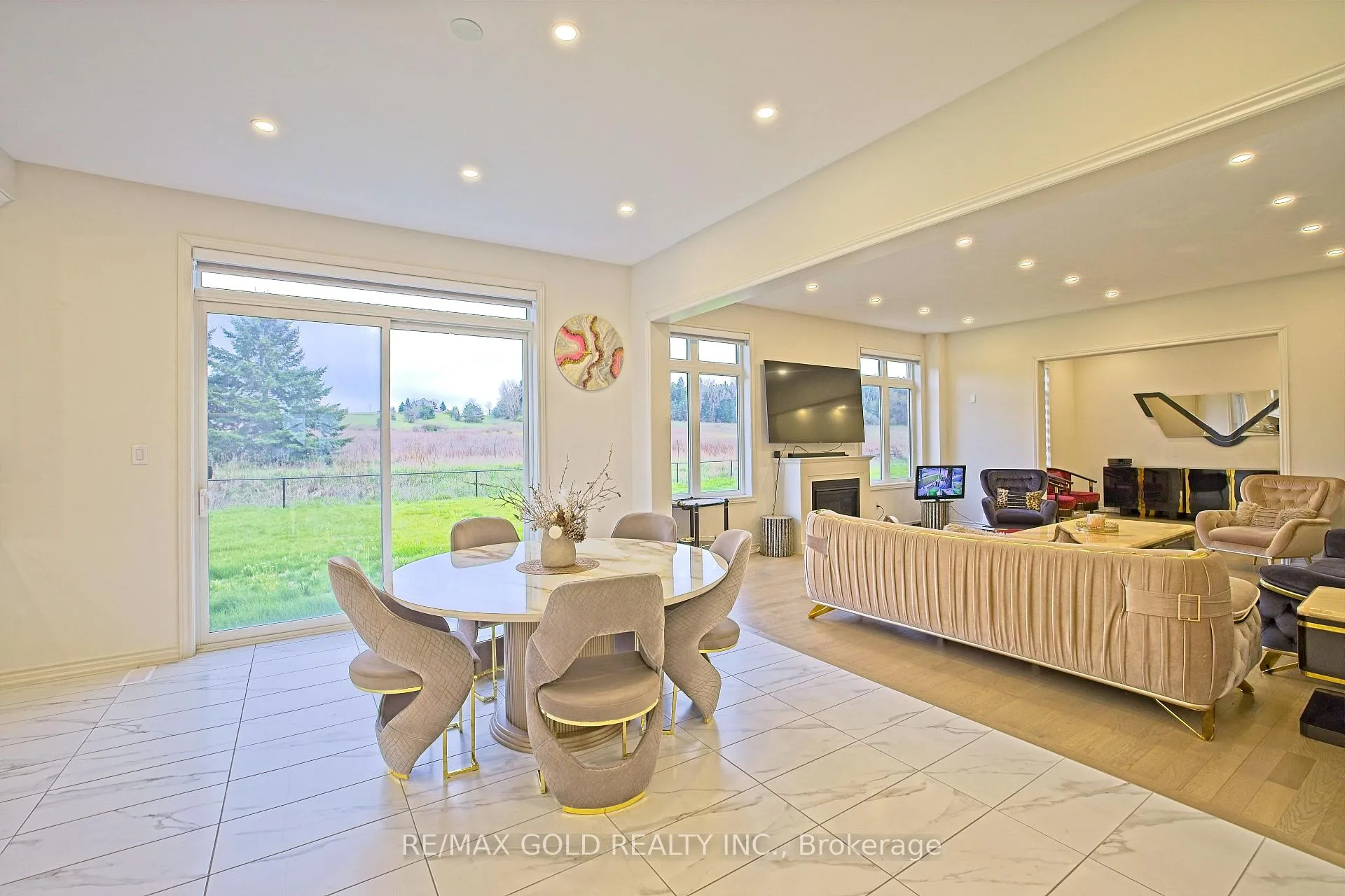 Photo 16 of 19 Marigold Boulevard, Adjala-Tosorontio, Colgan — HOMEH