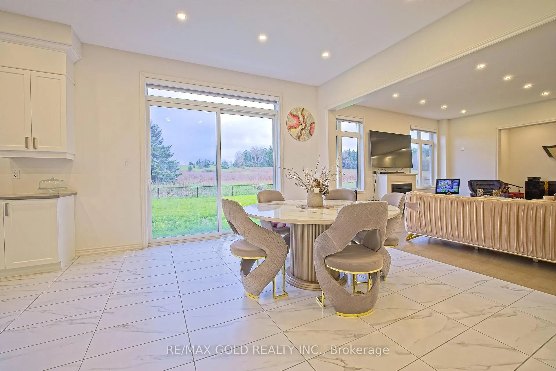 Photo 21 of 19 Marigold Boulevard, Adjala-Tosorontio, Colgan — HOMEH