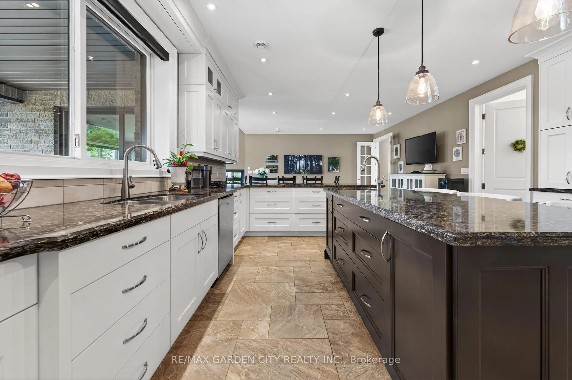 Photo 14 of 4580 Cherry Avenue, Lincoln, Lincoln Lake — HOMEH