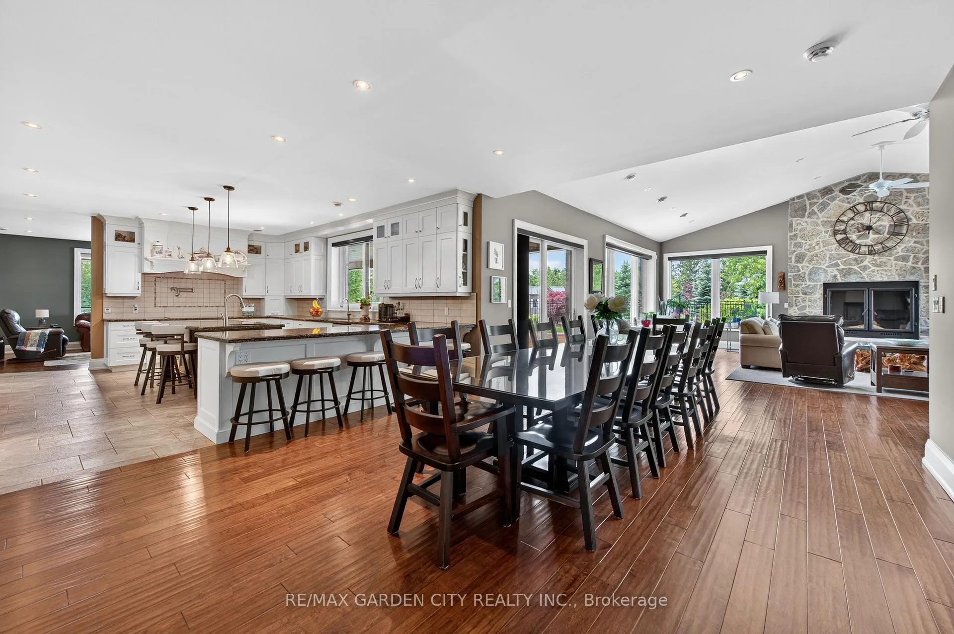 Photo 16 of 4580 Cherry Avenue, Lincoln, Lincoln Lake — HOMEH