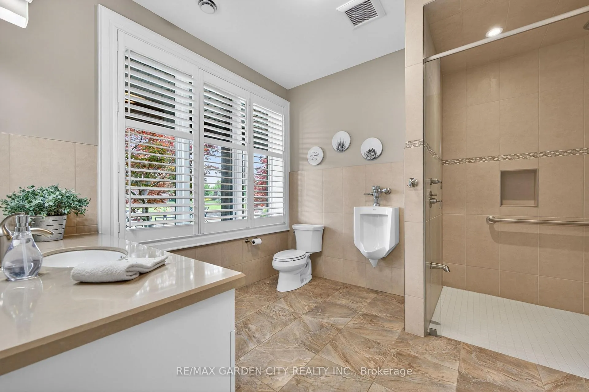 Photo 24 of 4580 Cherry Avenue, Lincoln, Lincoln Lake — HOMEH