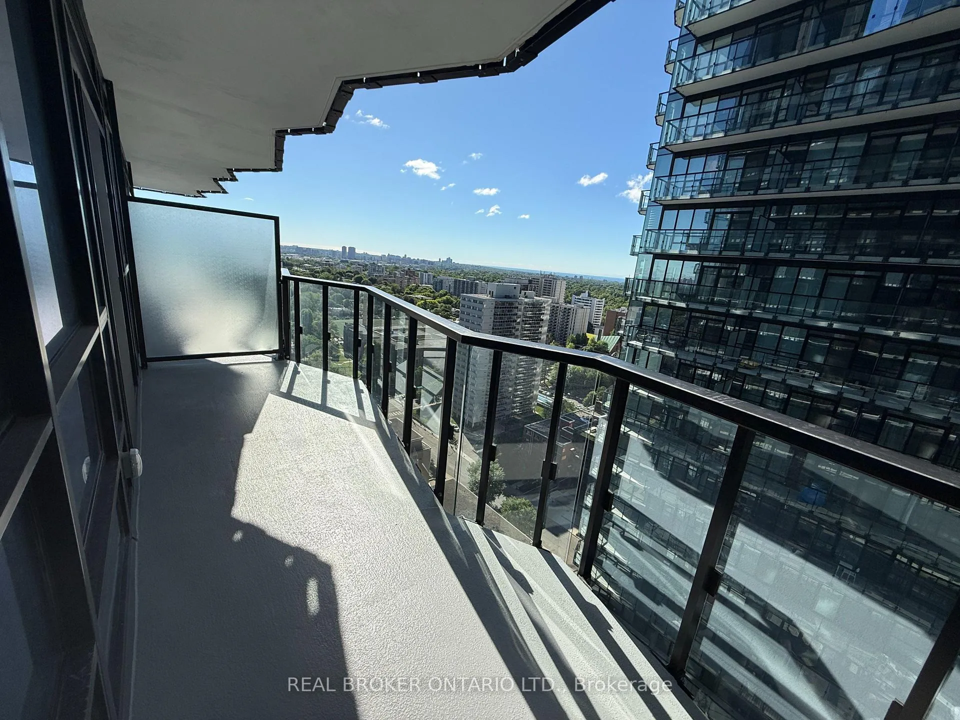 Photo 8 of Unit 2007N, 120 Broadway Avenue, Toronto, Mount Pleasant West — HOMEH