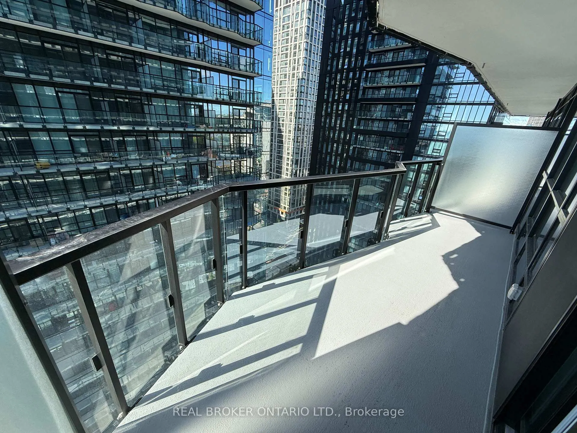 Photo 9 of Unit 2007N, 120 Broadway Avenue, Toronto, Mount Pleasant West — HOMEH