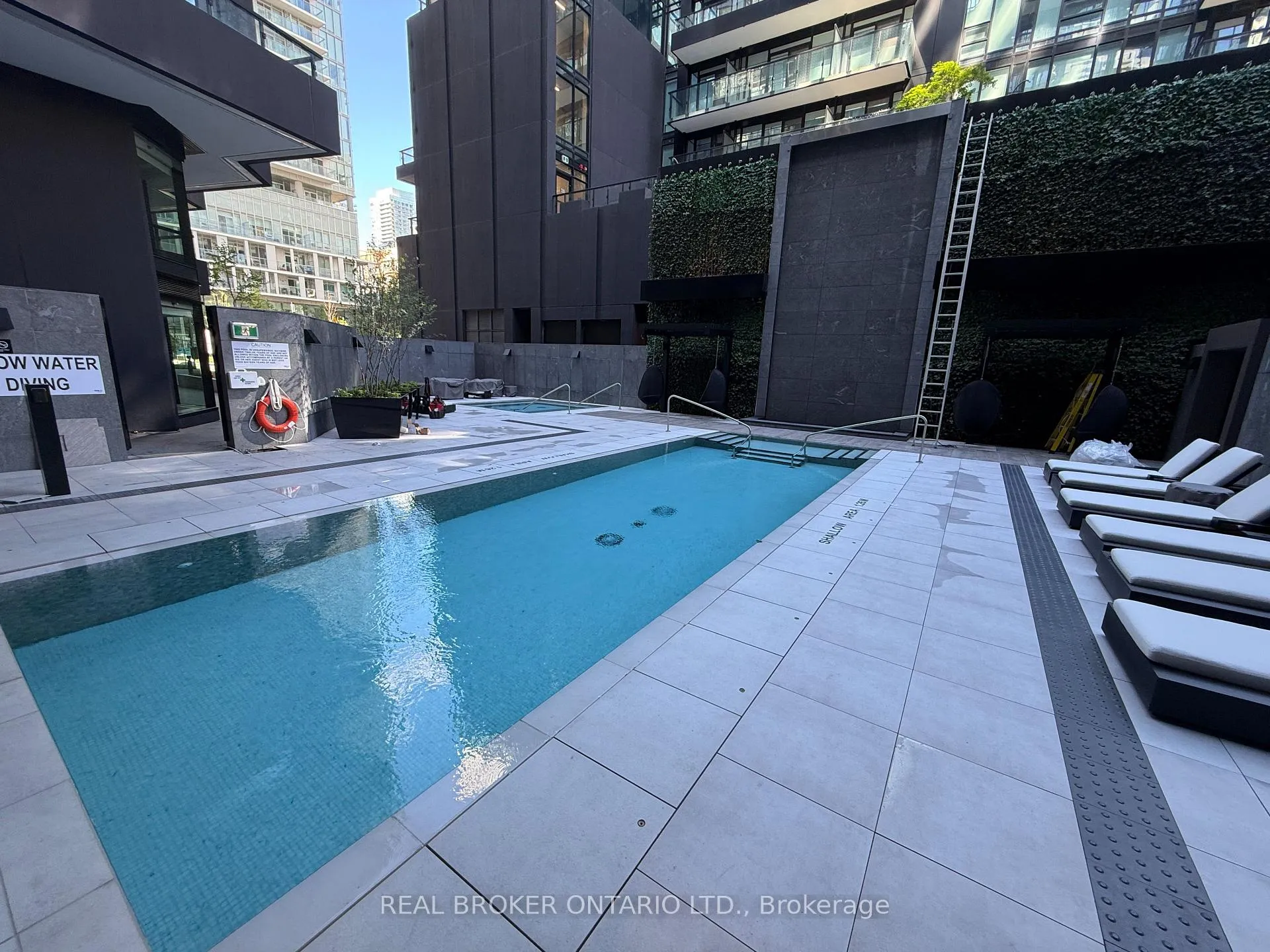 Photo 13 of Unit 2007N, 120 Broadway Avenue, Toronto, Mount Pleasant West — HOMEH